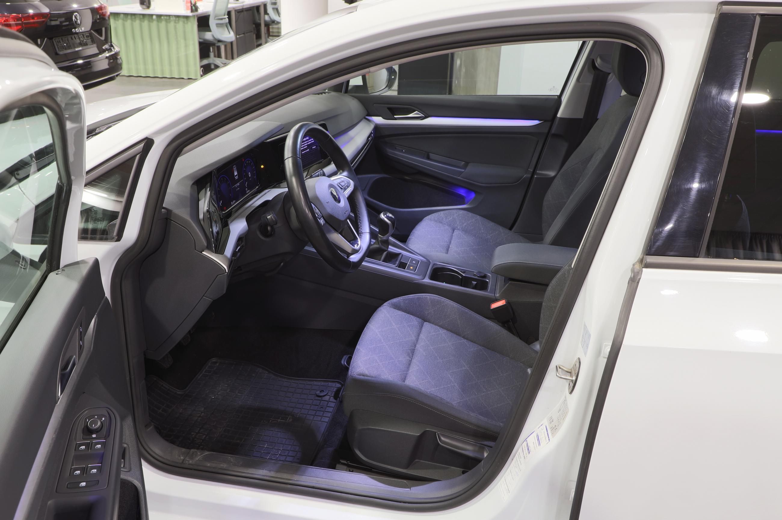Volkswagen Golf Variant, Golf 8 Variant 1.5 TSI 96kW / - fotka 5
