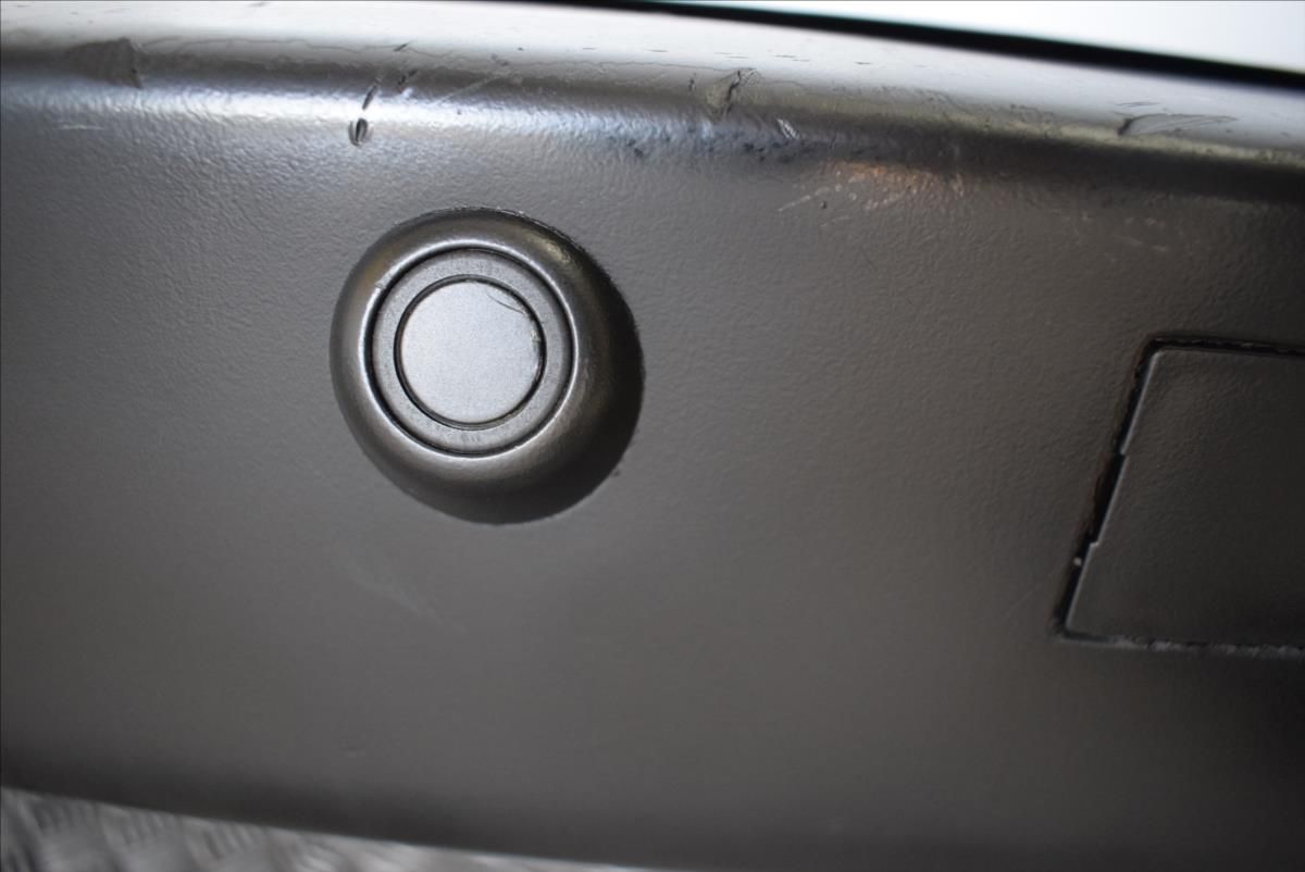Citroën Jumpy, 2,0 HDi 8MÍST,PO SERVISU - fotka 6