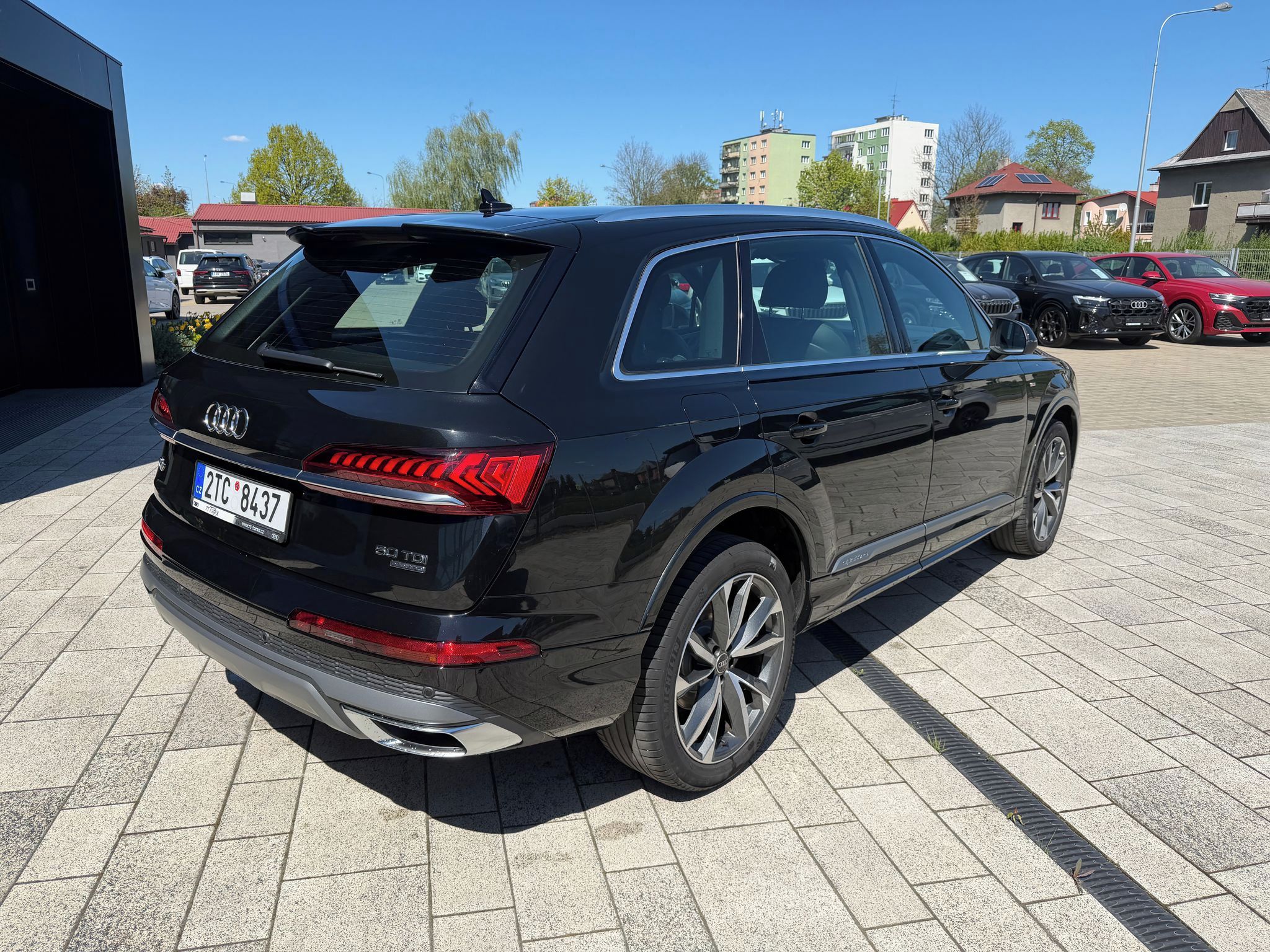 Audi Q7, S-line  50TDI 210kW S-line - fotka 2