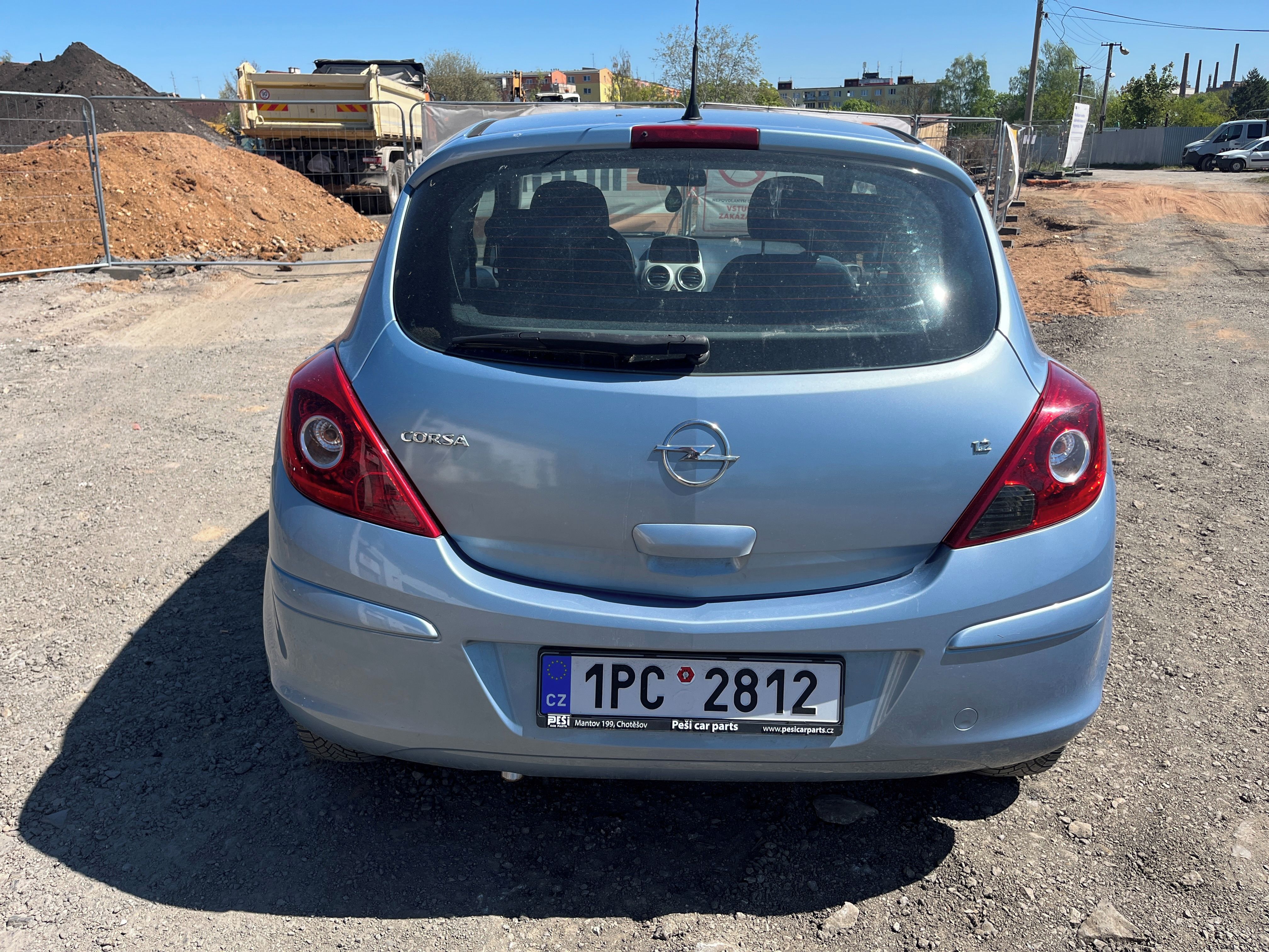 Opel Corsa, 1.3i 59kw 1.majitel po servisu - fotka 4