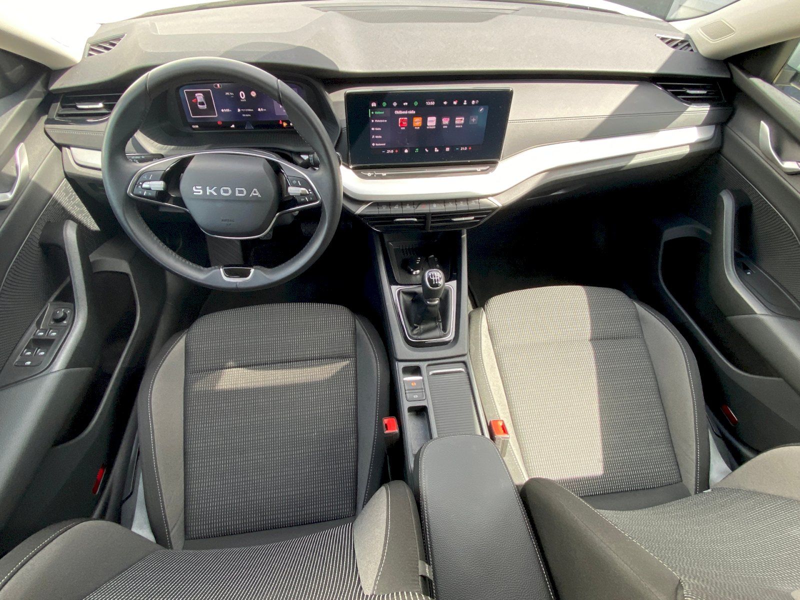 Škoda Octavia, Selection 1.5 TSI 85 kW - fotka 5