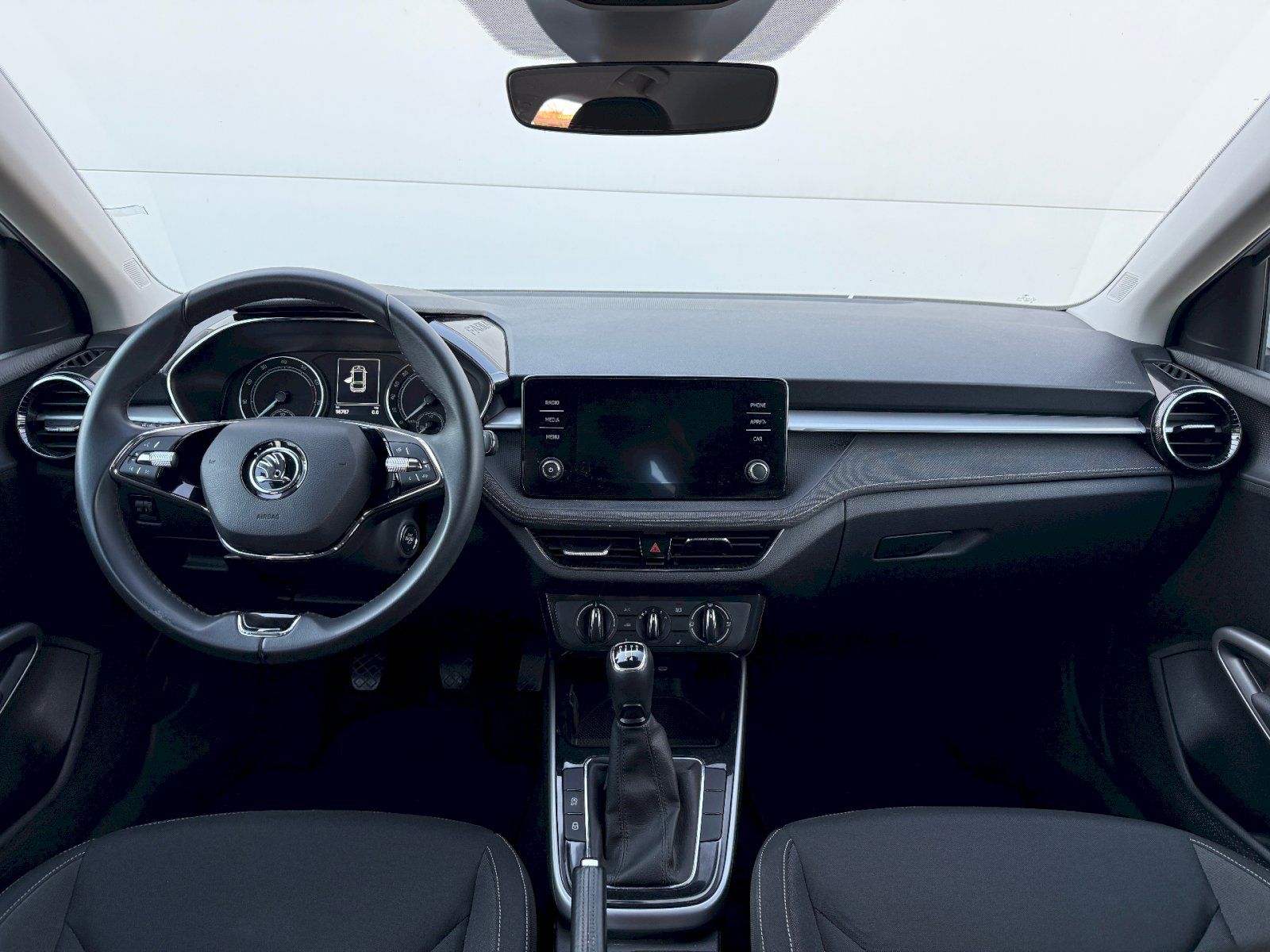 Škoda Fabia, 1.0 TSI 70 kW Style - fotka 5