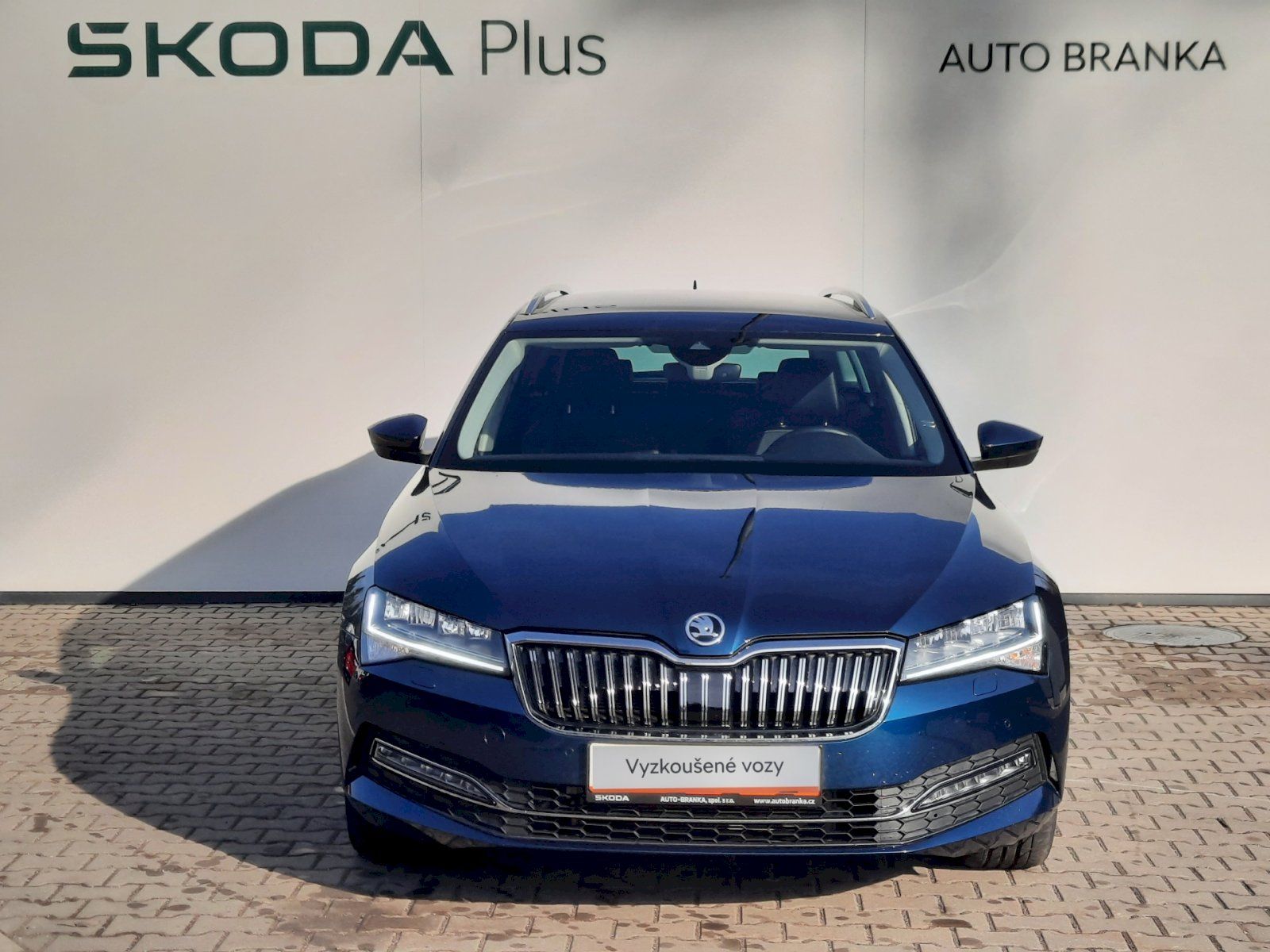 Škoda Superb, kombi 2,0 TDI 110 kW DSG Style - fotka 4
