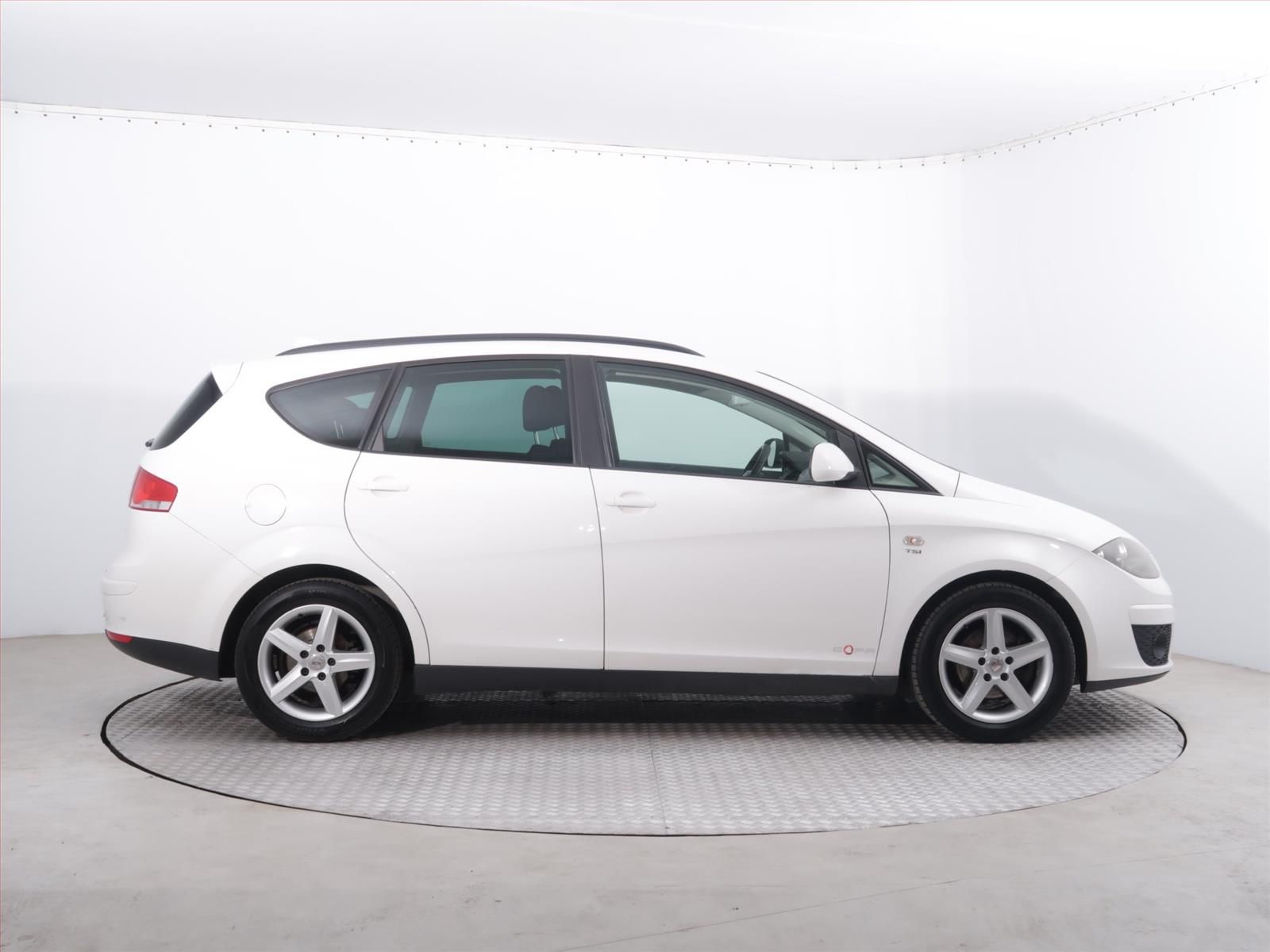 Seat Altea, 1.2 TSI, Automatická klima - fotka 6