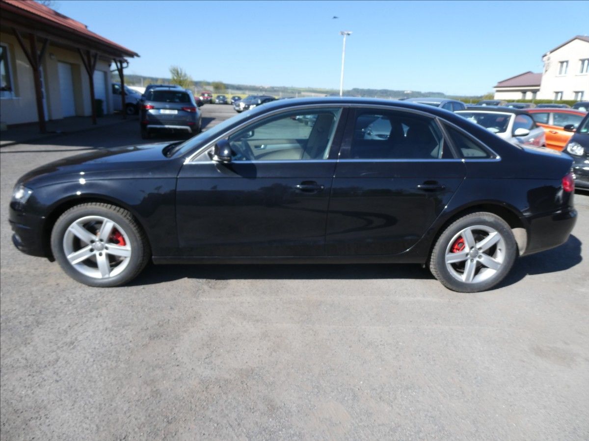 Audi A4, 2,0 TDI 105kW multitronic,xeno - fotka 6
