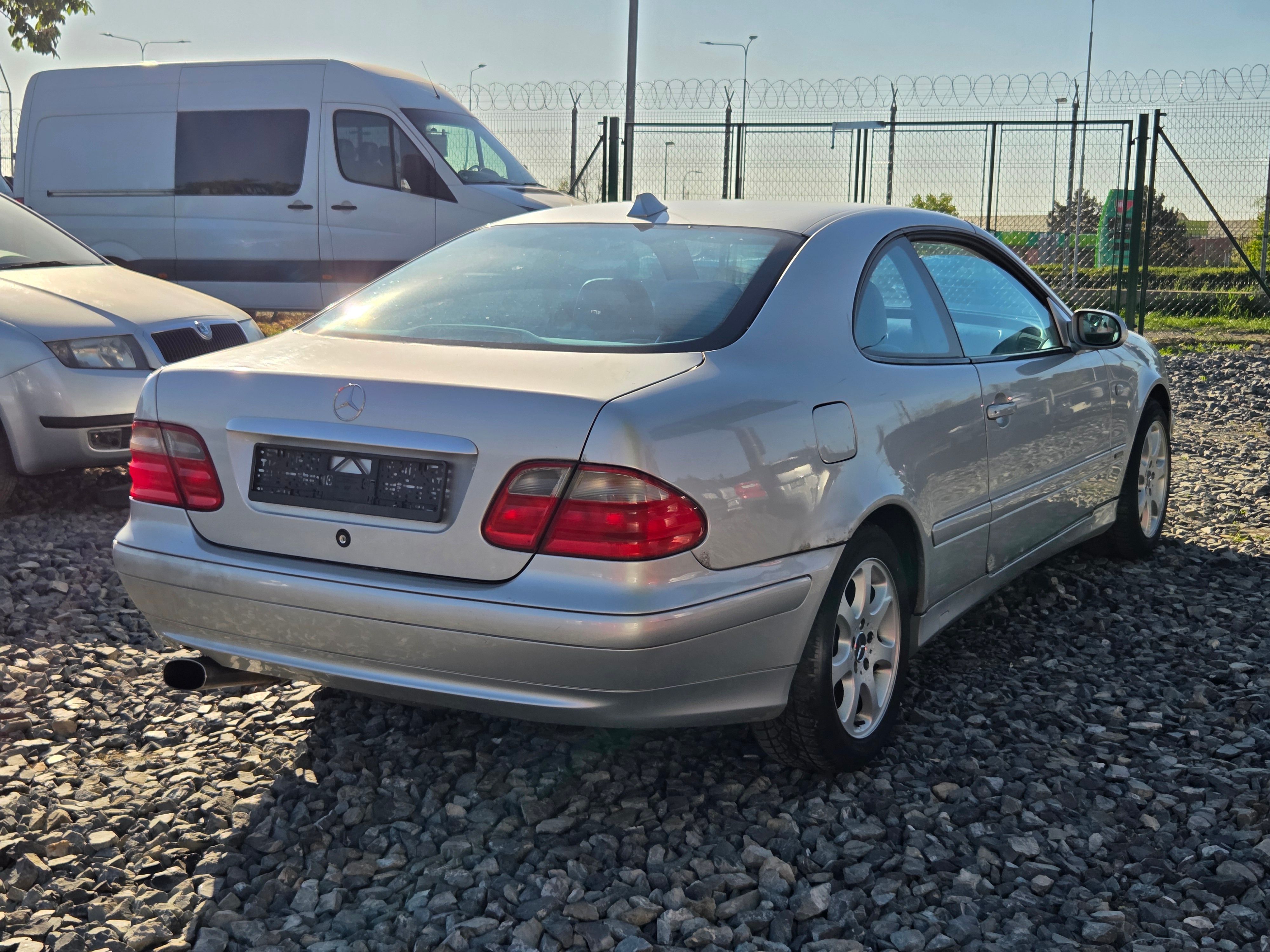 Mercedes-Benz CLK, 320i - V6 Aut LPG Depozit - fotka 5