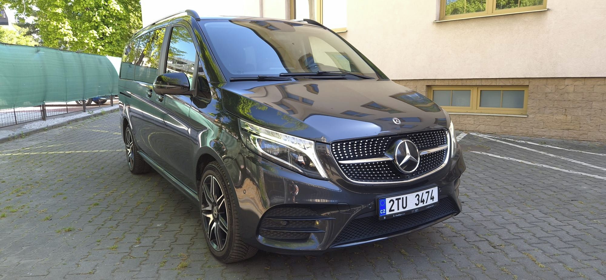 Mercedes-Benz Třídy V, V300d 4MATIC LONG AMG176kW DPH - fotka 2