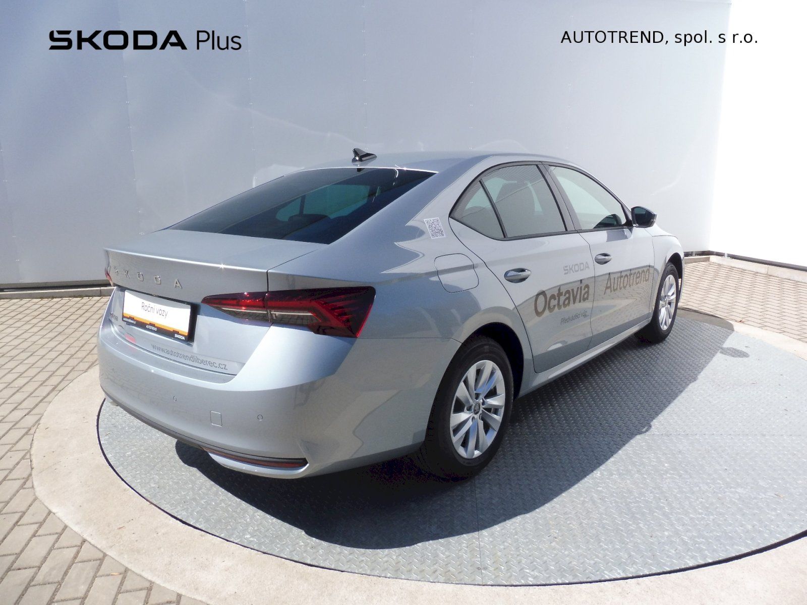 Škoda Octavia, Selection 1,5 TSI 85kW - fotka 2