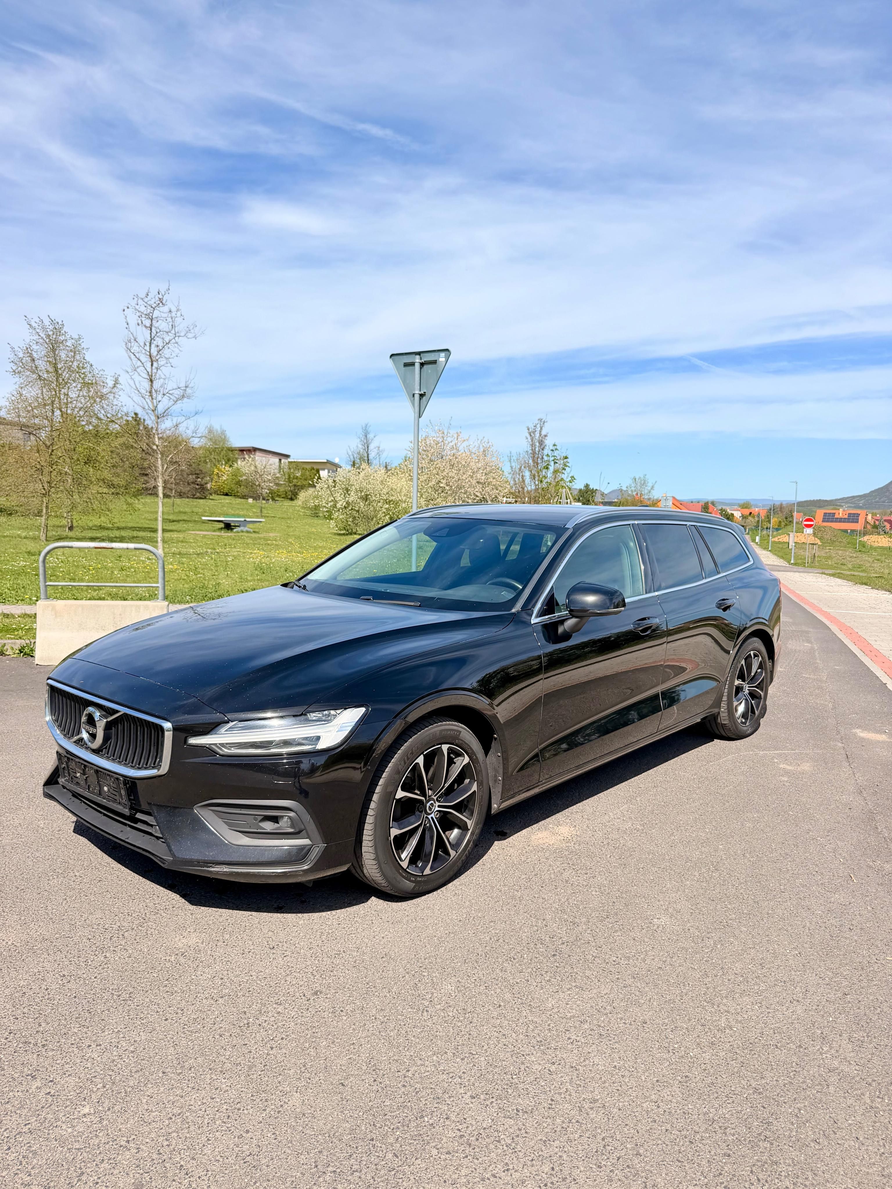 Volvo V60, 2.0/140kw D4, Momentum, DPH