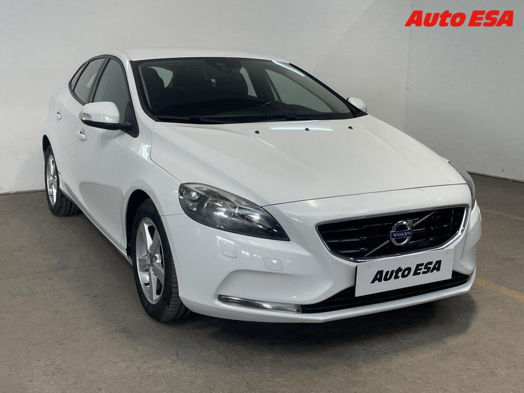 Volvo V40, 2.0