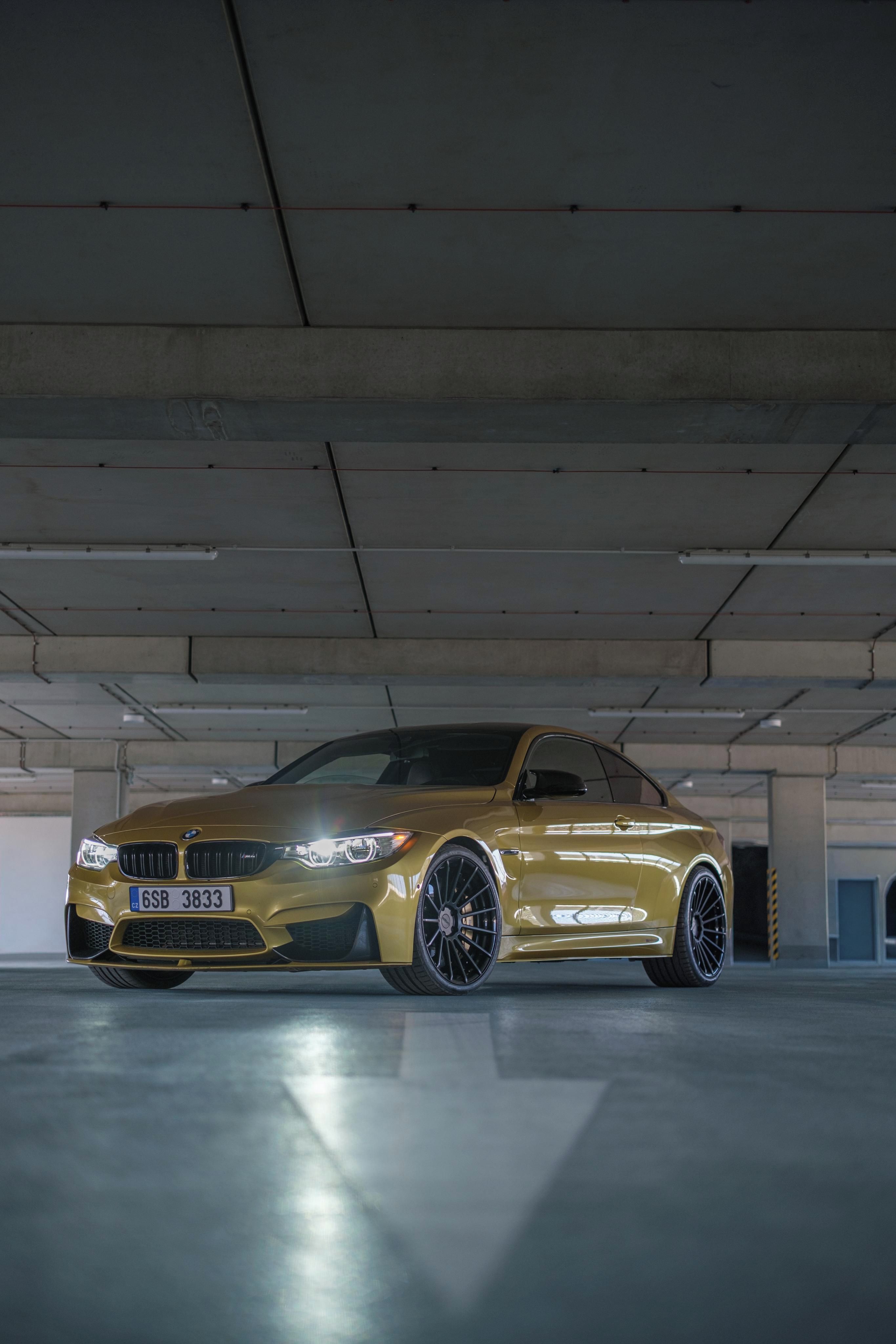 BMW M4, BMW M4 F82 Austin Yellow