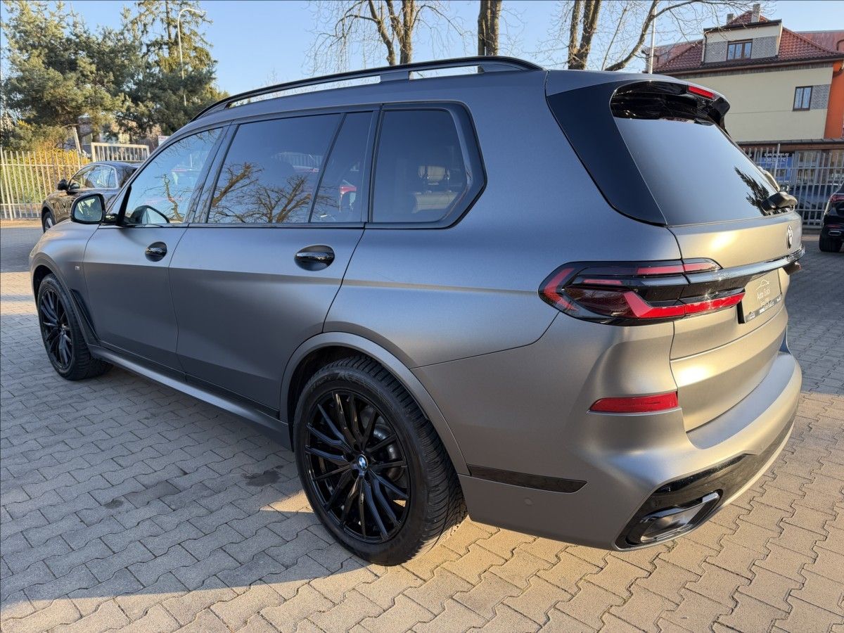 BMW X7, 40d Msport Pro Xdrive - fotka 6