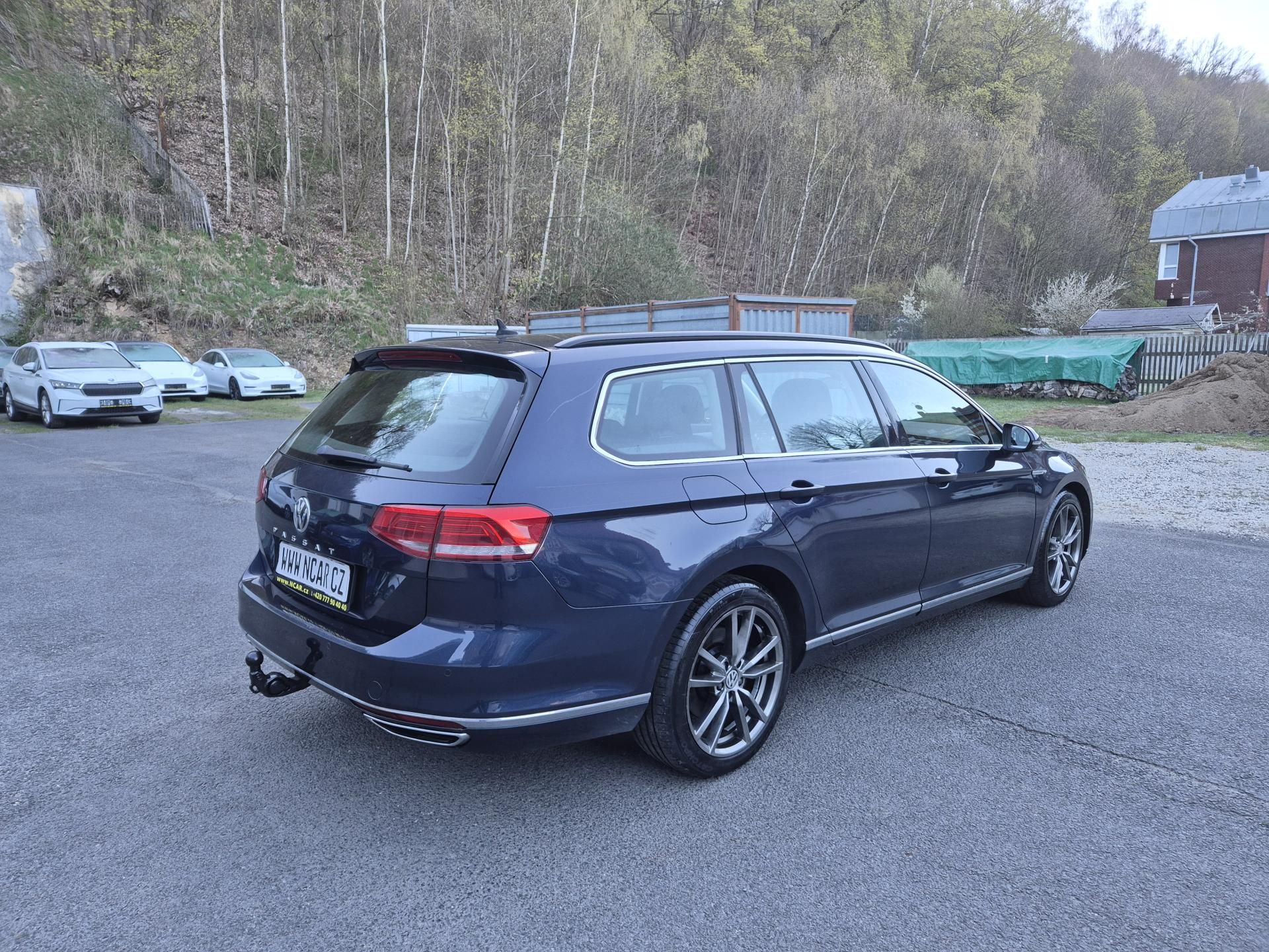 Volkswagen Passat Variant, 2,0TDi 176kw 4Motion 18ALU - fotka 5