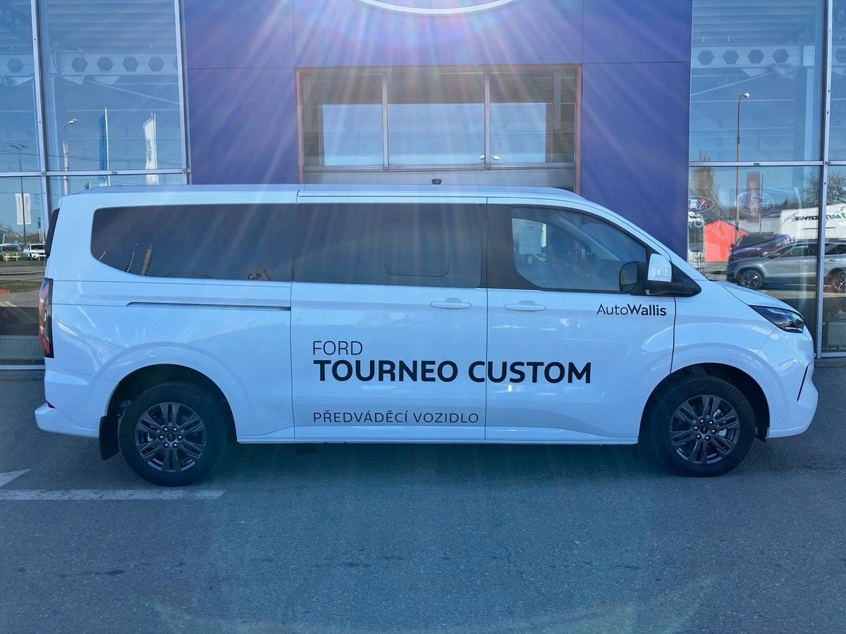 Ford Tourneo Custom, Titanium L2, Tourneo, 2.0 EcoB - fotka 2