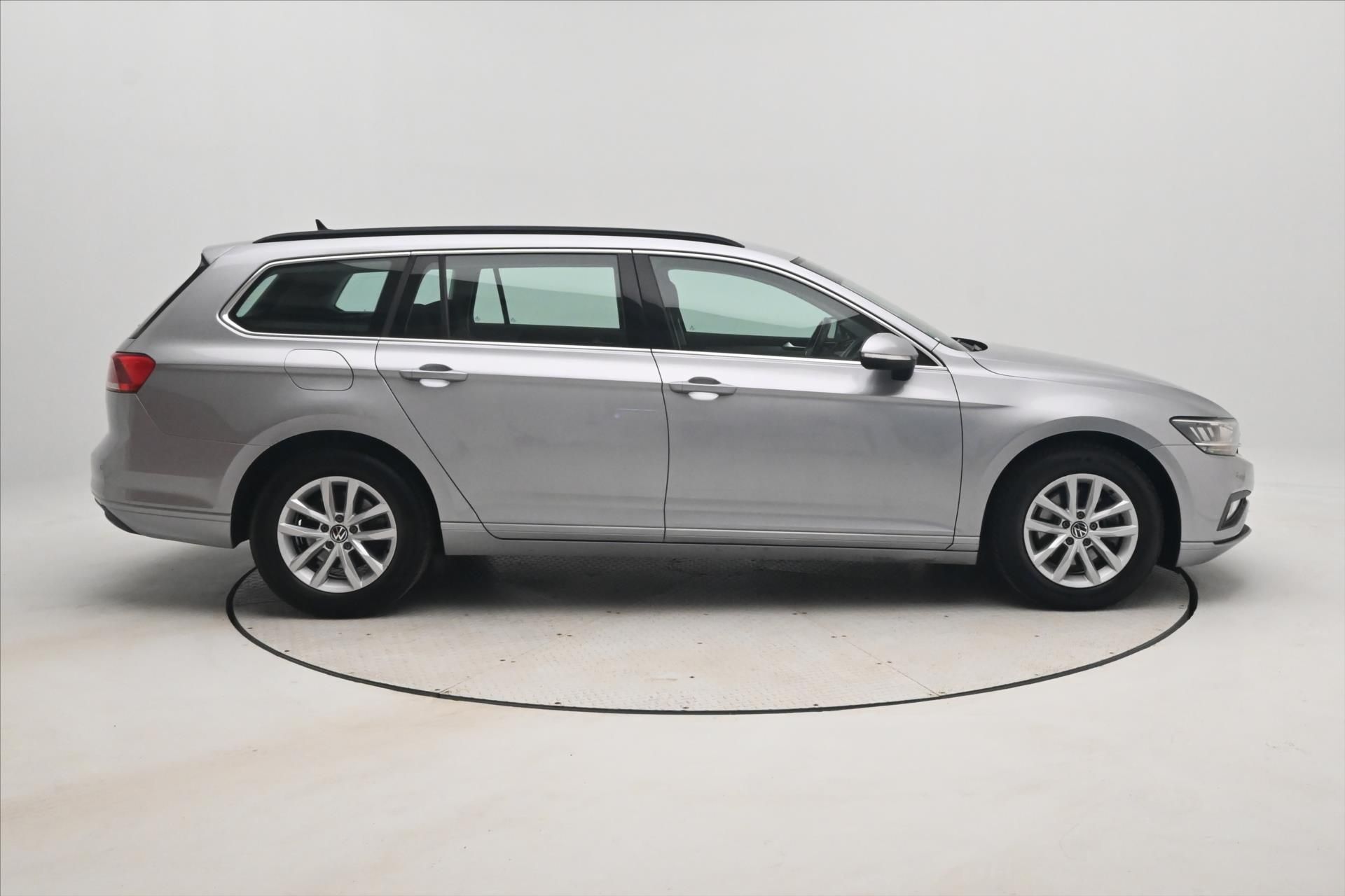 Volkswagen Passat, 2,0 TDI 110KW DSG BUSINESS VŮZ - fotka 4