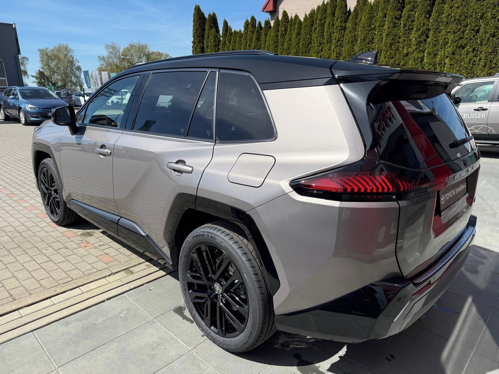 Toyota Rav4, 2.5HEV 194PS 4x4 Style - fotka 5