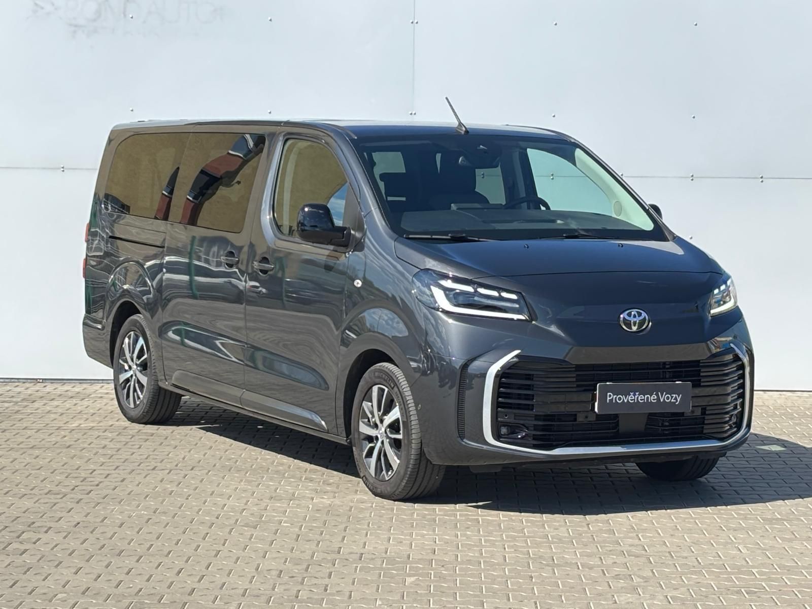 Toyota Proace Verso, 2,0 D-4D 8AT L2 Family Webasto - fotka 6