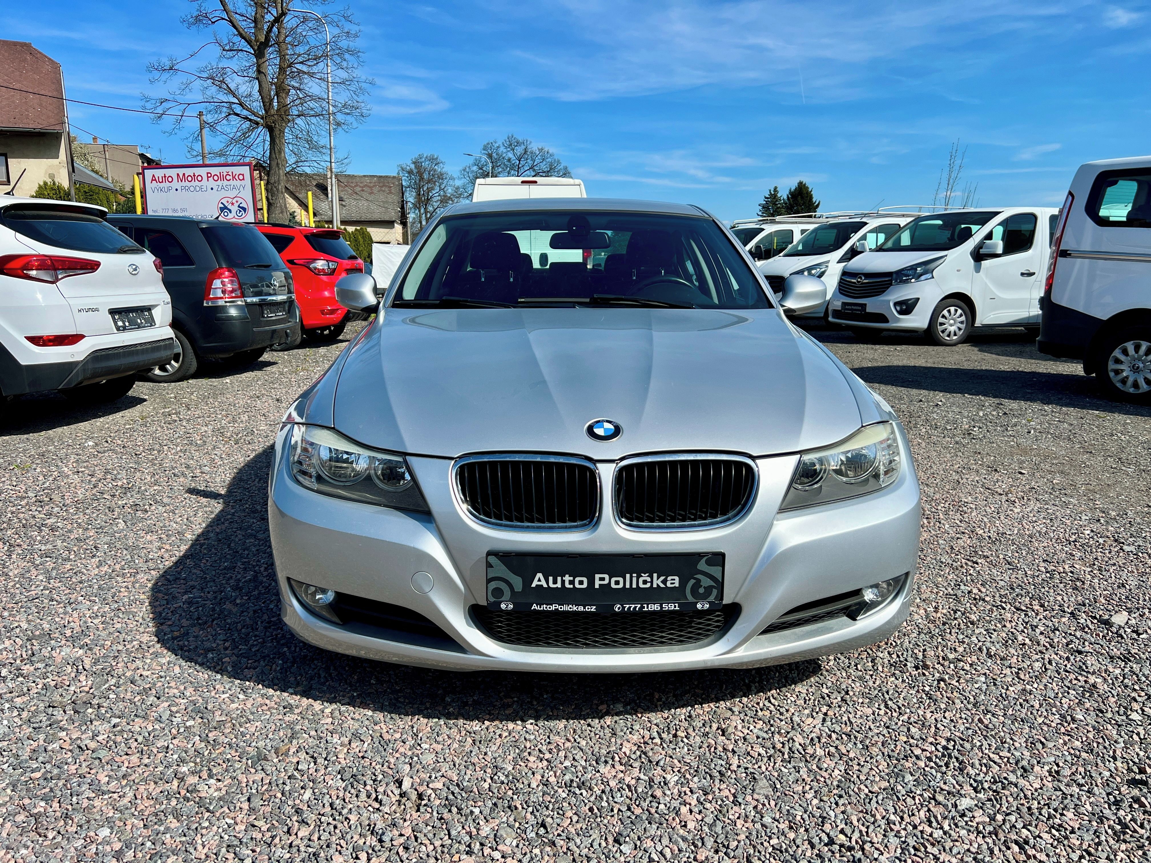 BMW Řada 3, 318i 105 kW Servis,Stav - fotka 3