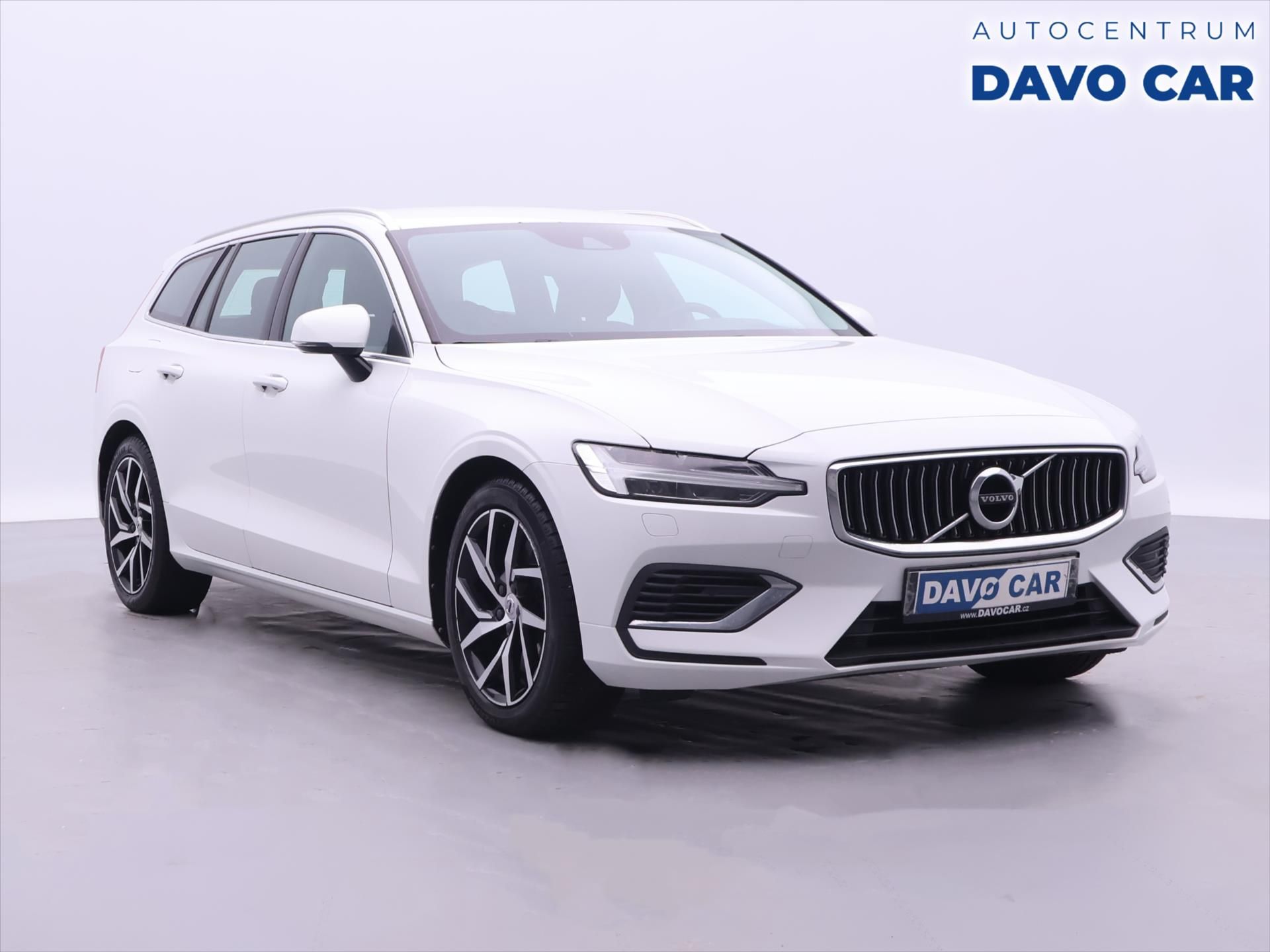 Volvo V60, 2,0 B5 AWD Momentum Pro AT DPH