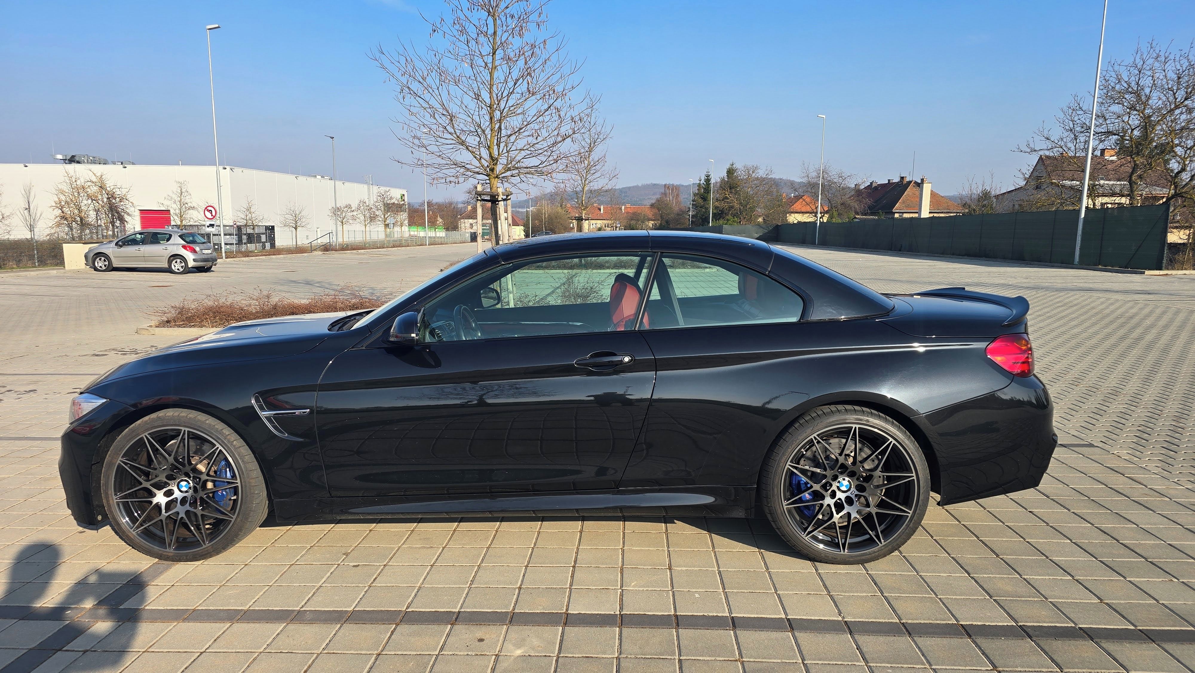 BMW M4 - fotka 3