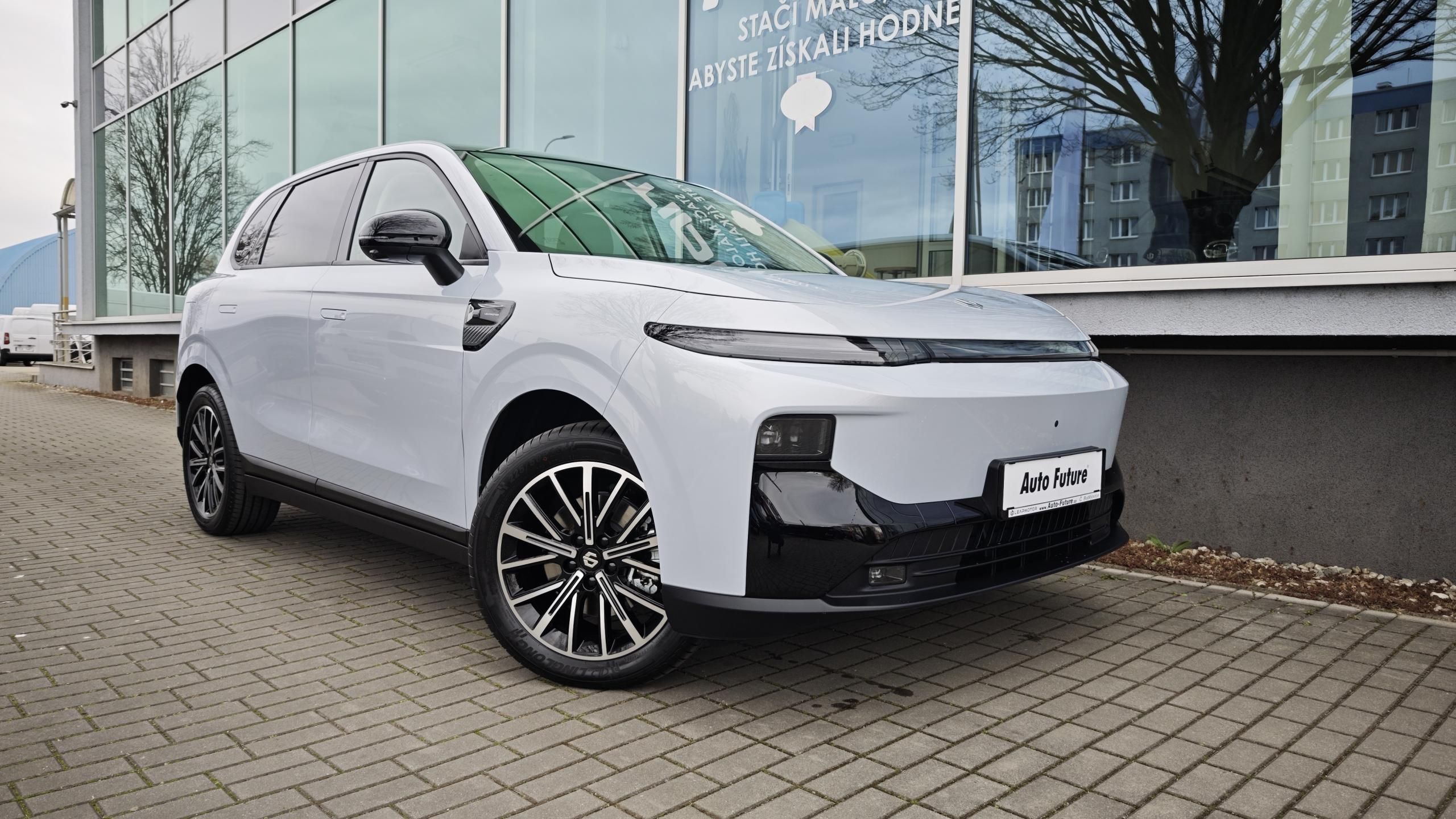 Leapmotor B10, Design 1,5T EV hybrid