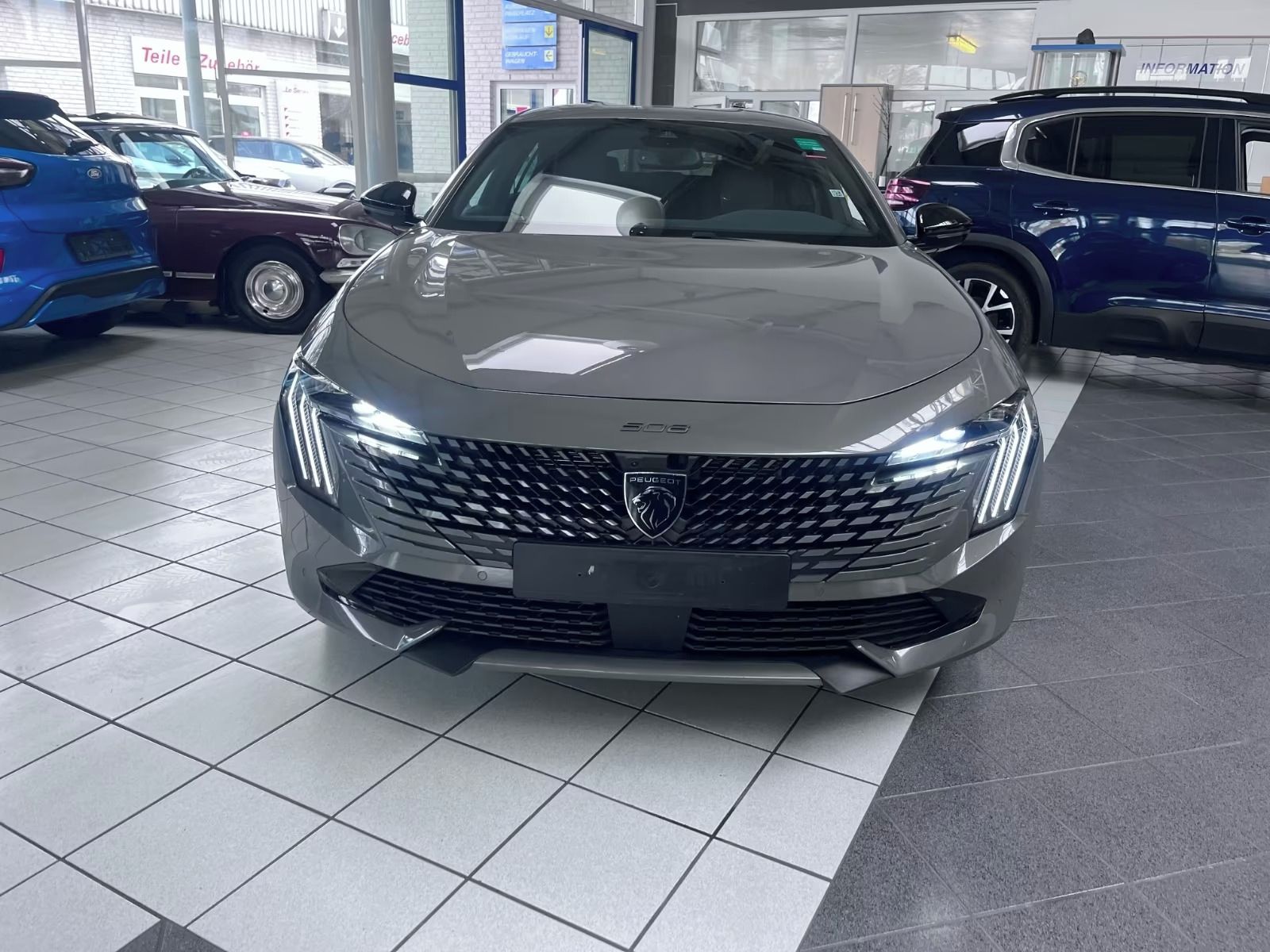 Peugeot 508, 1.6 Hybrid 225 Allure*360°* - fotka 5