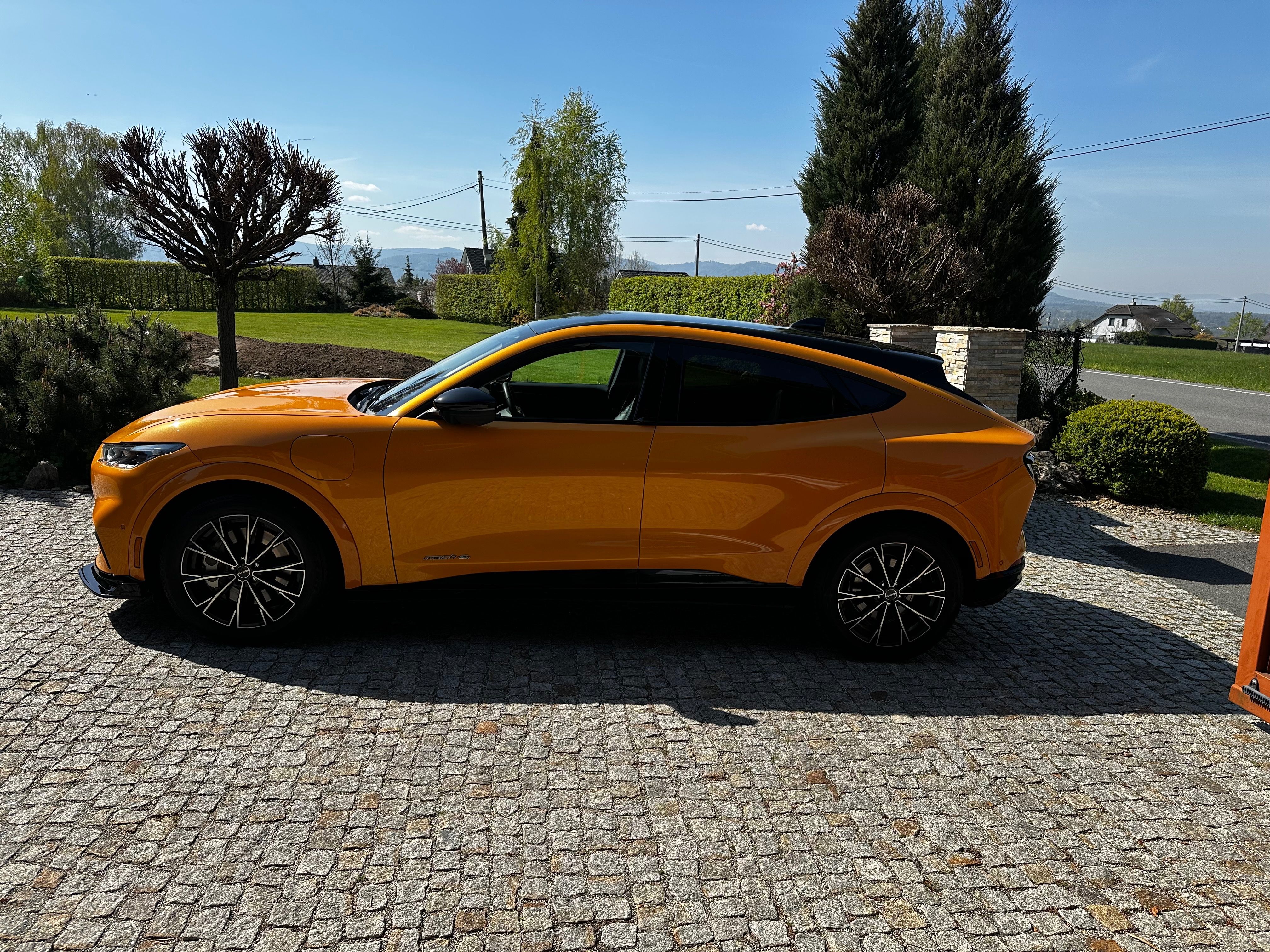 Ford Mustang Mach-E, 2023-GT- Barva 273KW 360’ 4x4 - fotka 3