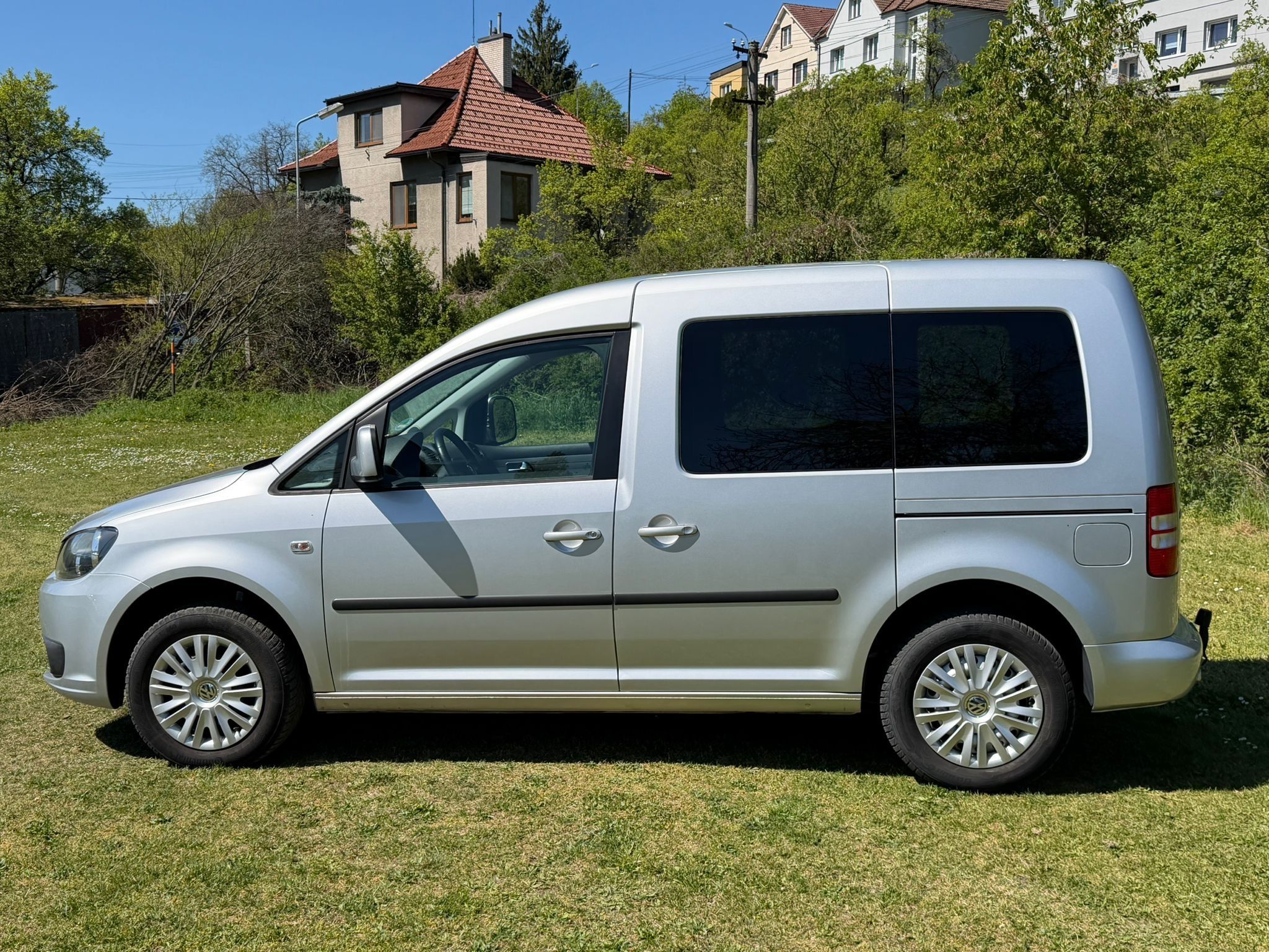 Volkswagen Caddy, 2,0 MPI, CNG - PARK. SENZORY - fotka 4