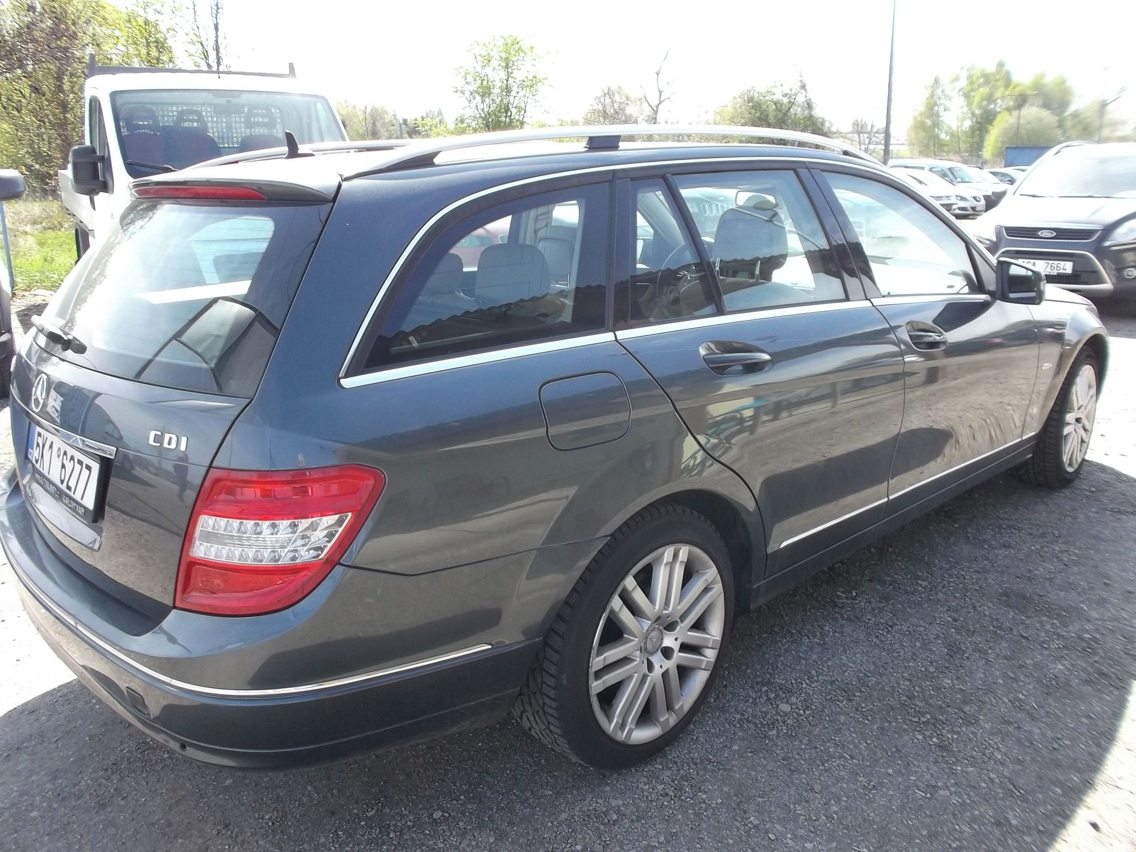 Mercedes-Benz Třídy C, 200 CDI - fotka 4