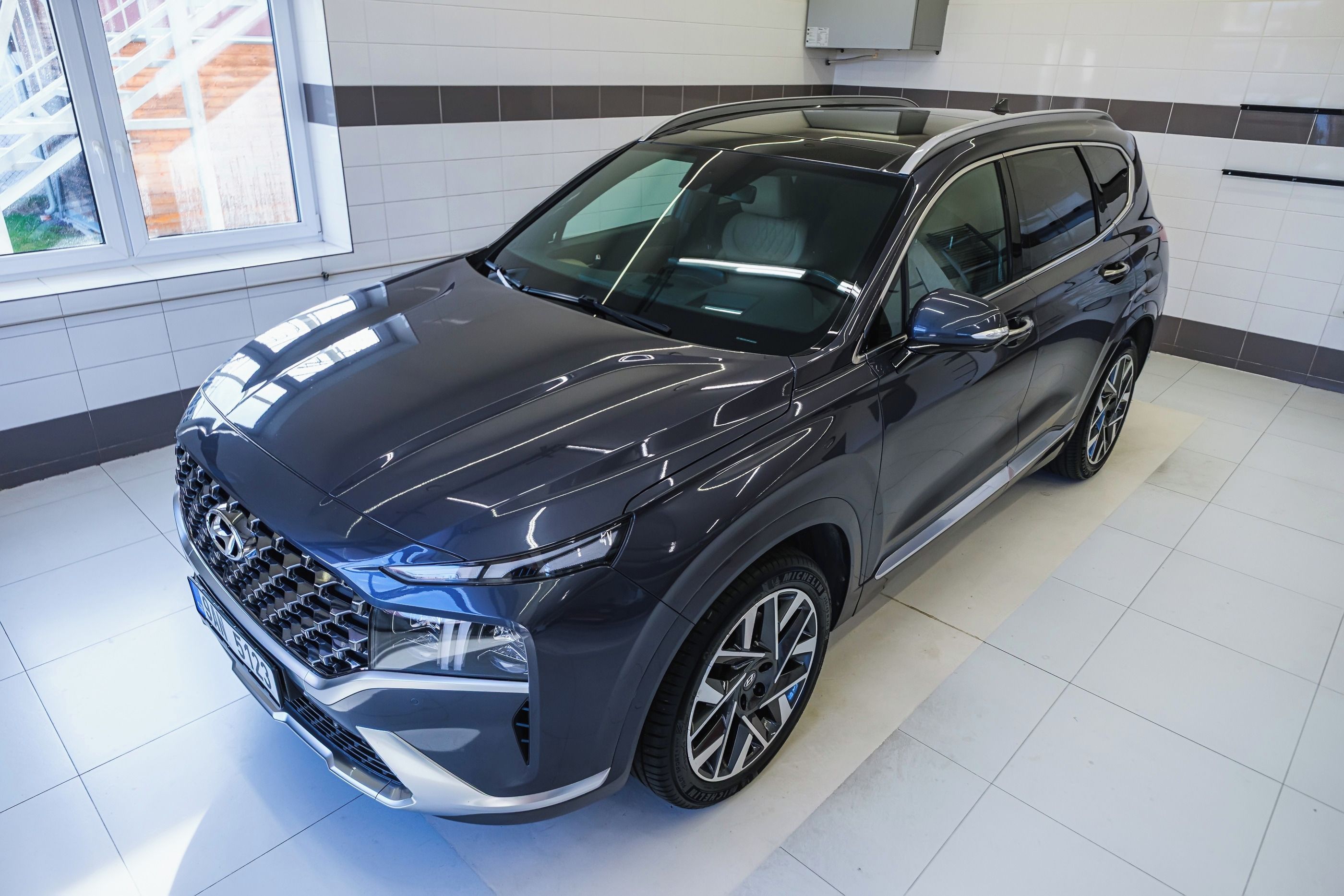 Hyundai Santa Fe, 2,2 CRDI 4WD DCT LUXURY, PANO, - fotka 3