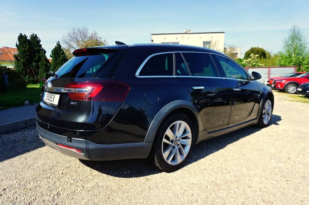 Opel Insignia, COUNTRY 2,0 CDTI 125 kW - fotka 5