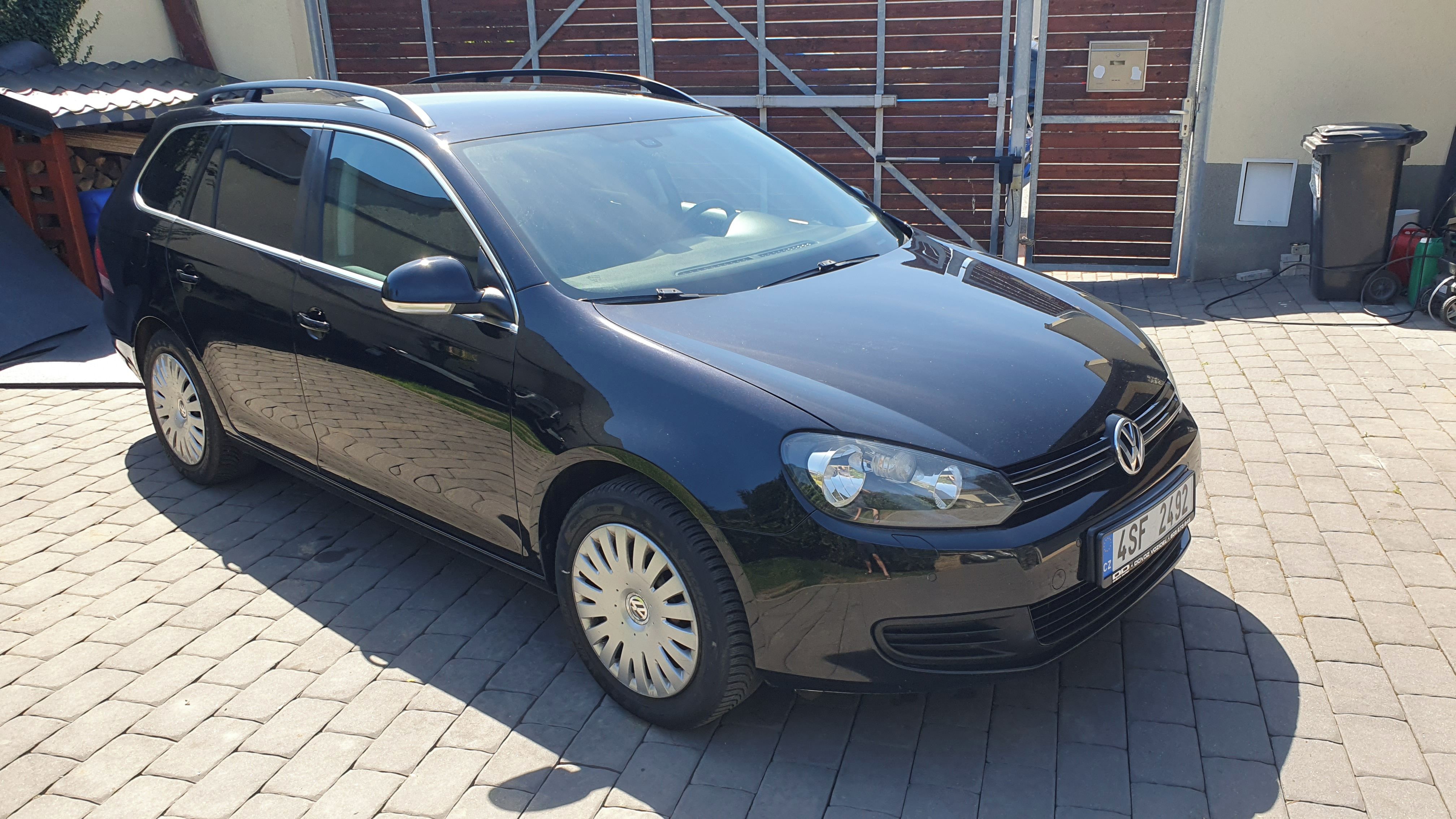 Volkswagen Golf, 2.0 TDI Manual, skvělý stav - fotka 4