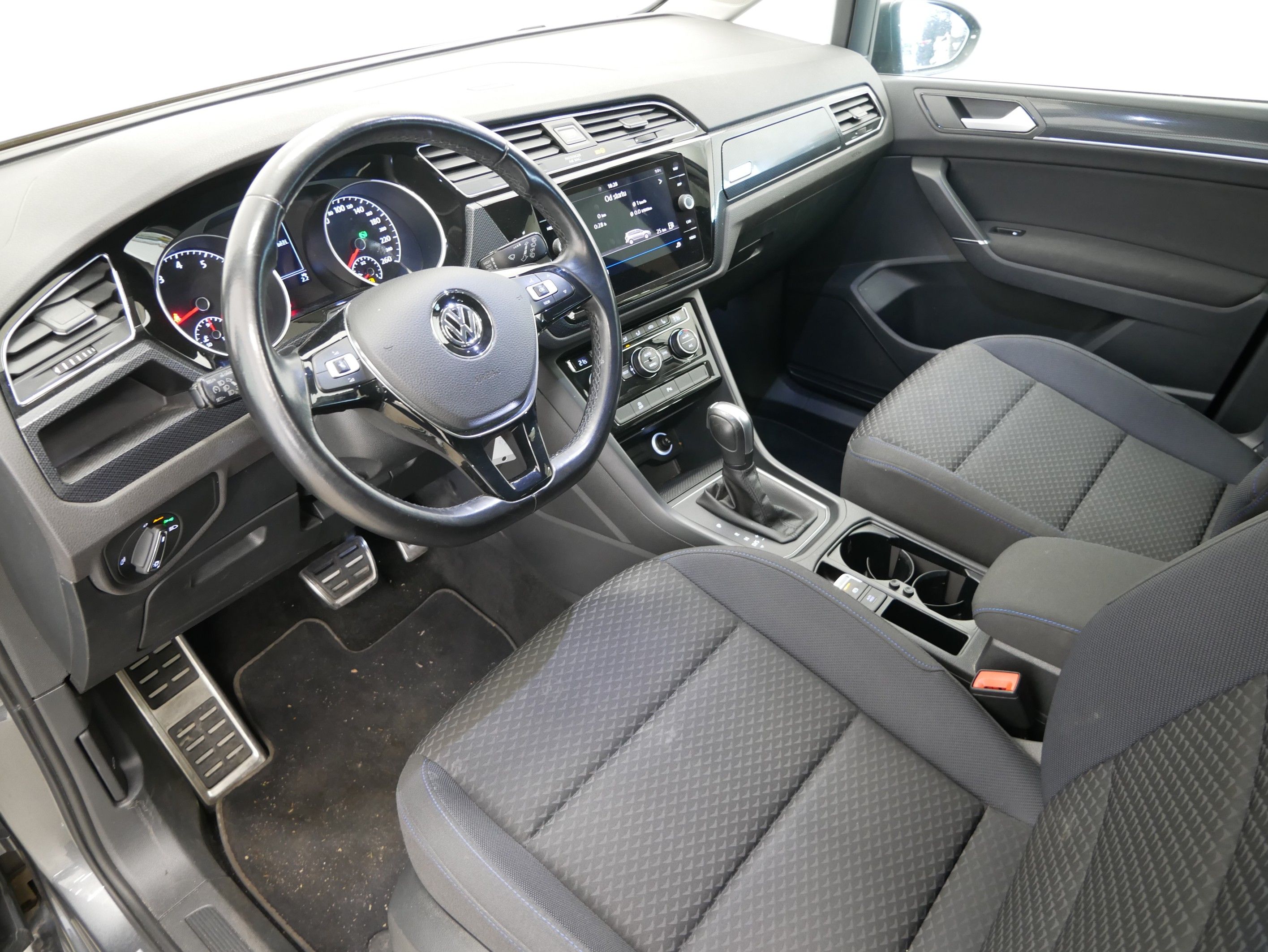 Volkswagen Touran, 1.5 TSI 110 kW DSG United - fotka 5
