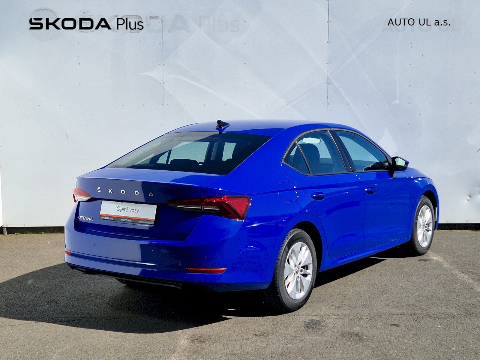 Škoda Octavia, 2.0TDI 85kW Ambition Plus - fotka 2