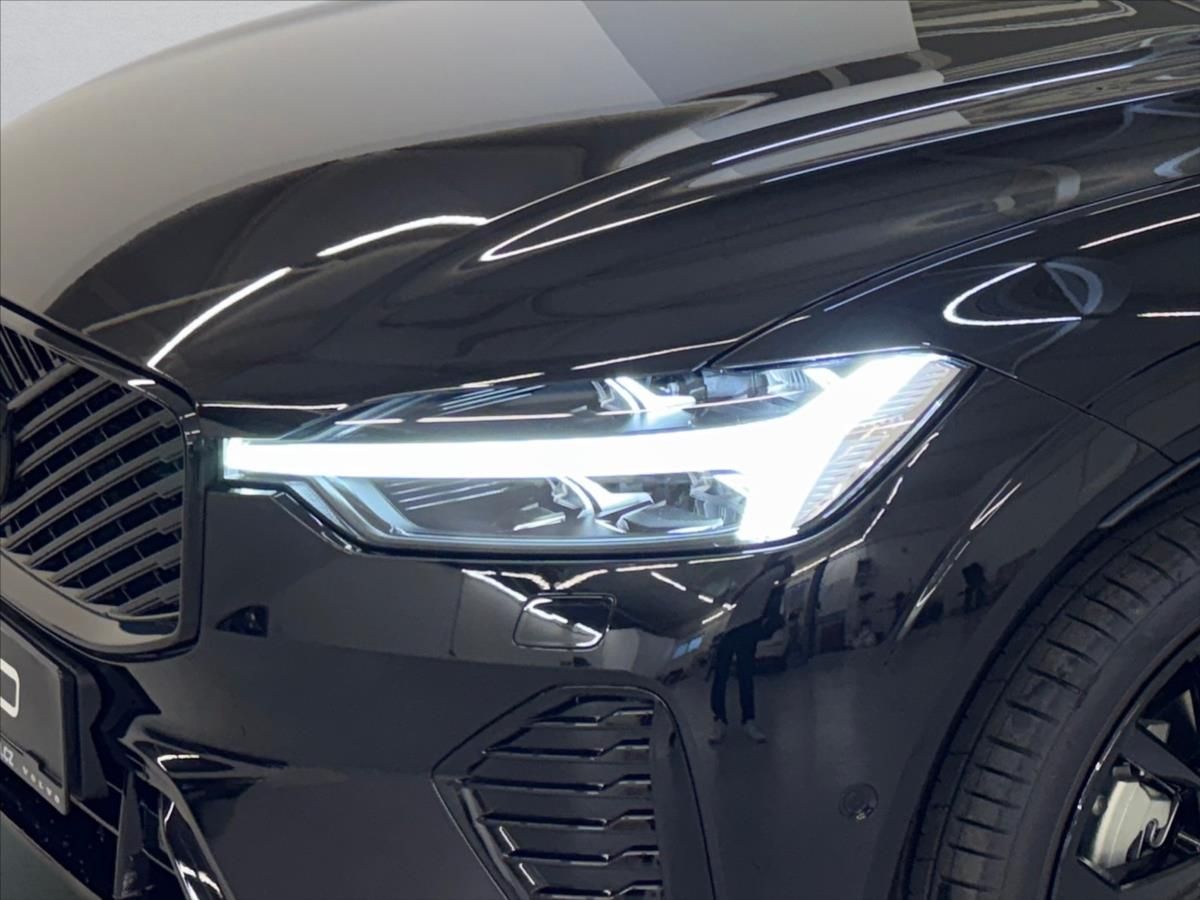 Volvo XC60, 2,0  T8 Ultra Black Edition - fotka 5