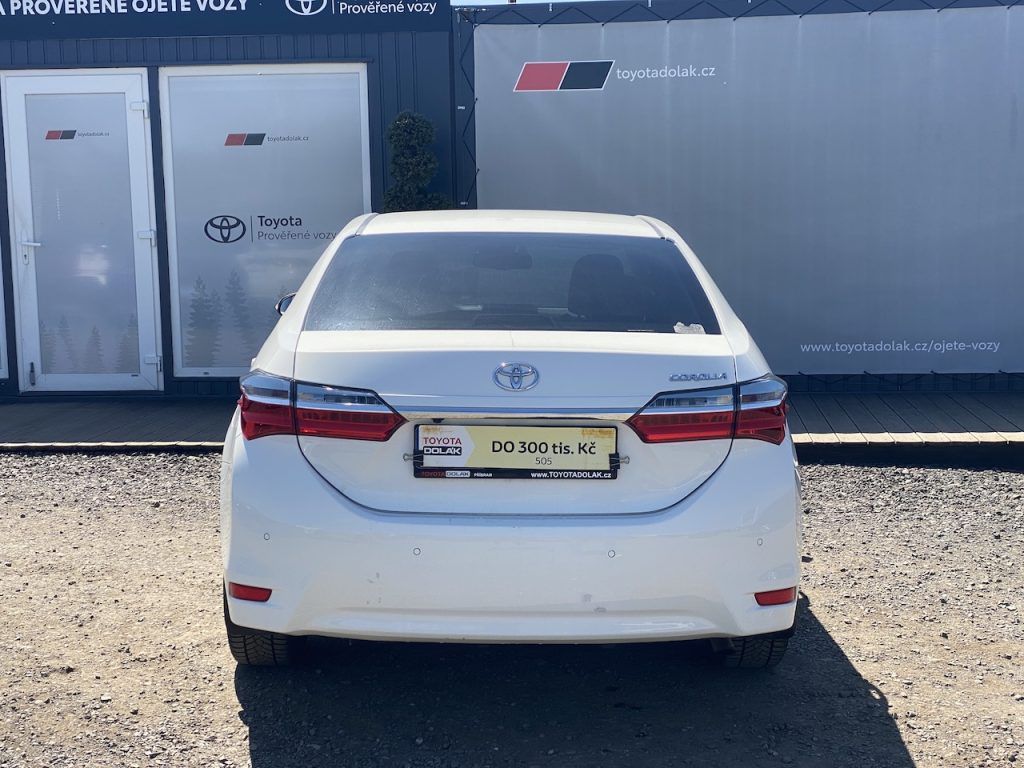 Toyota Corolla, 1.6i, ČR, Trend+ LED, automat - fotka 6