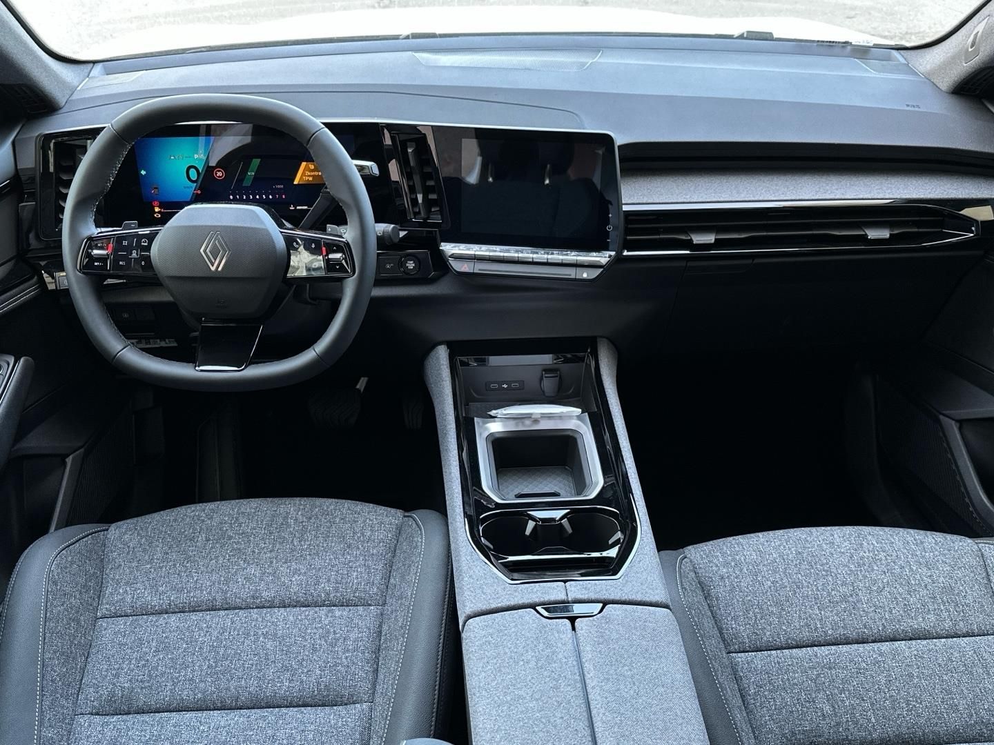 Renault Austral, 1.3mild hybrid 109kW Evolution - fotka 4