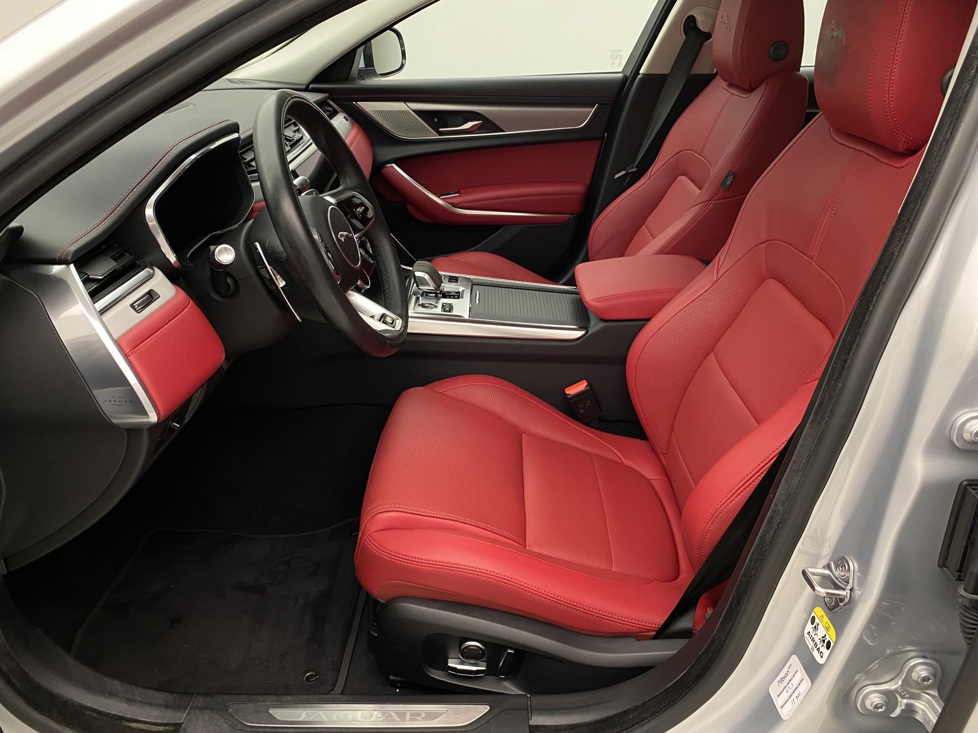 Jaguar XF, P300 R-DYNAMIC S AWD AUT CZ - fotka 3