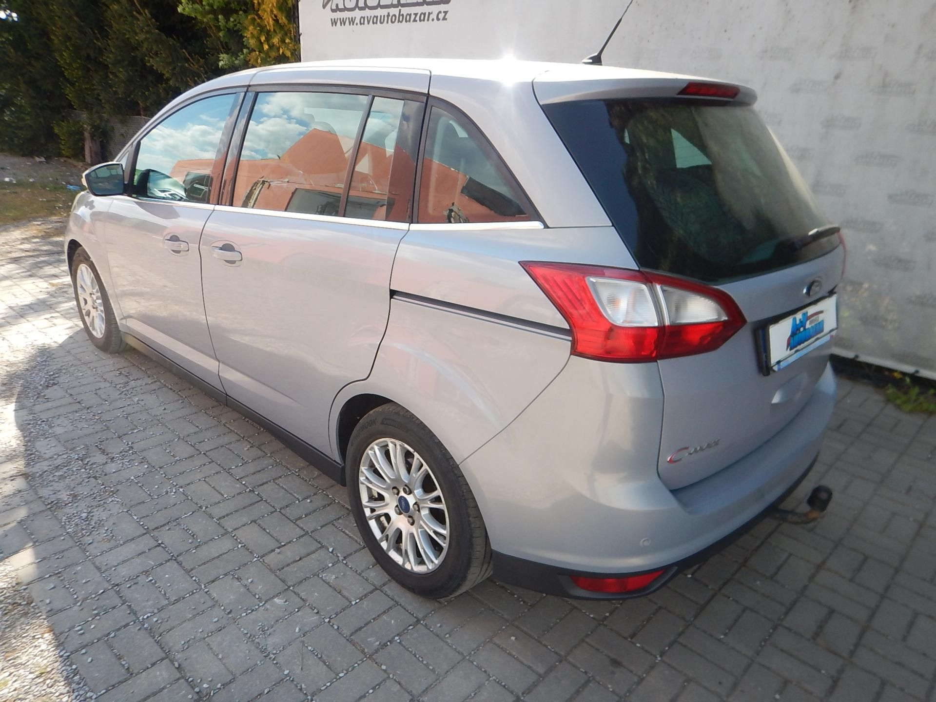 Ford Grand C-MAX, 1.6 TDCi, DIGIKLIMA, 7 MÍST - fotka 4