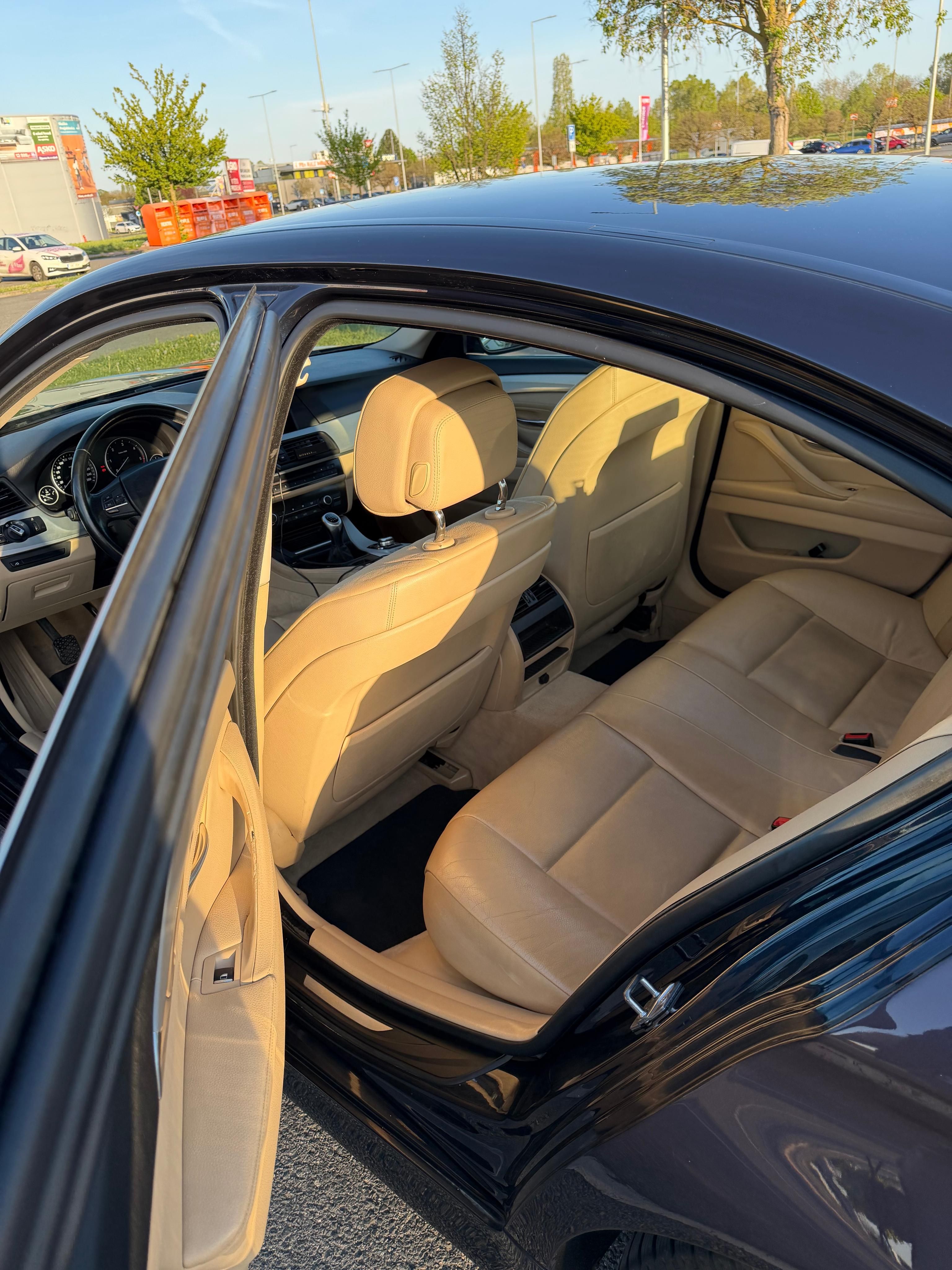 BMW Řada 5, 2.0 - fotka 5