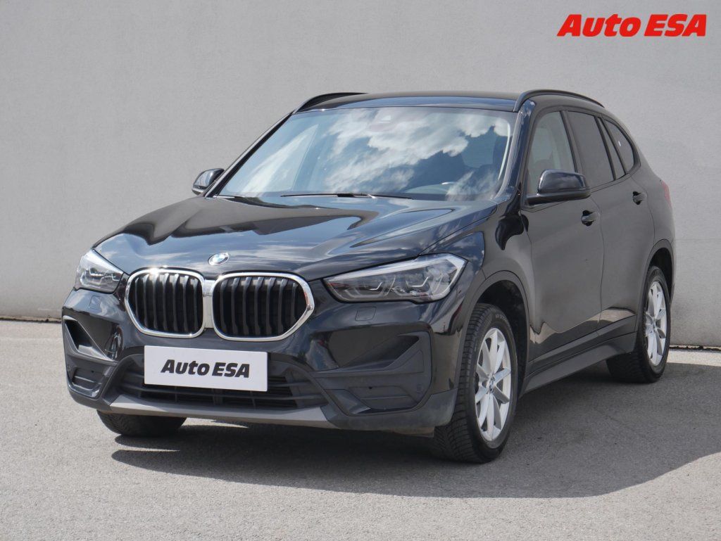 BMW X1, 2.0D 2.0 xDrive18d,ČR,AT - fotka 3