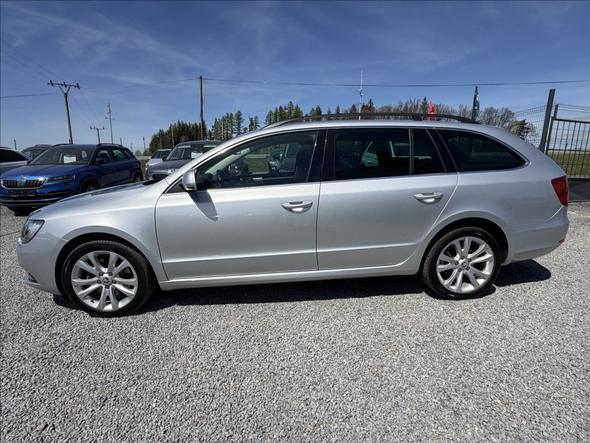 Škoda Superb, 2,0   TDI 103 KW DSG - fotka 4