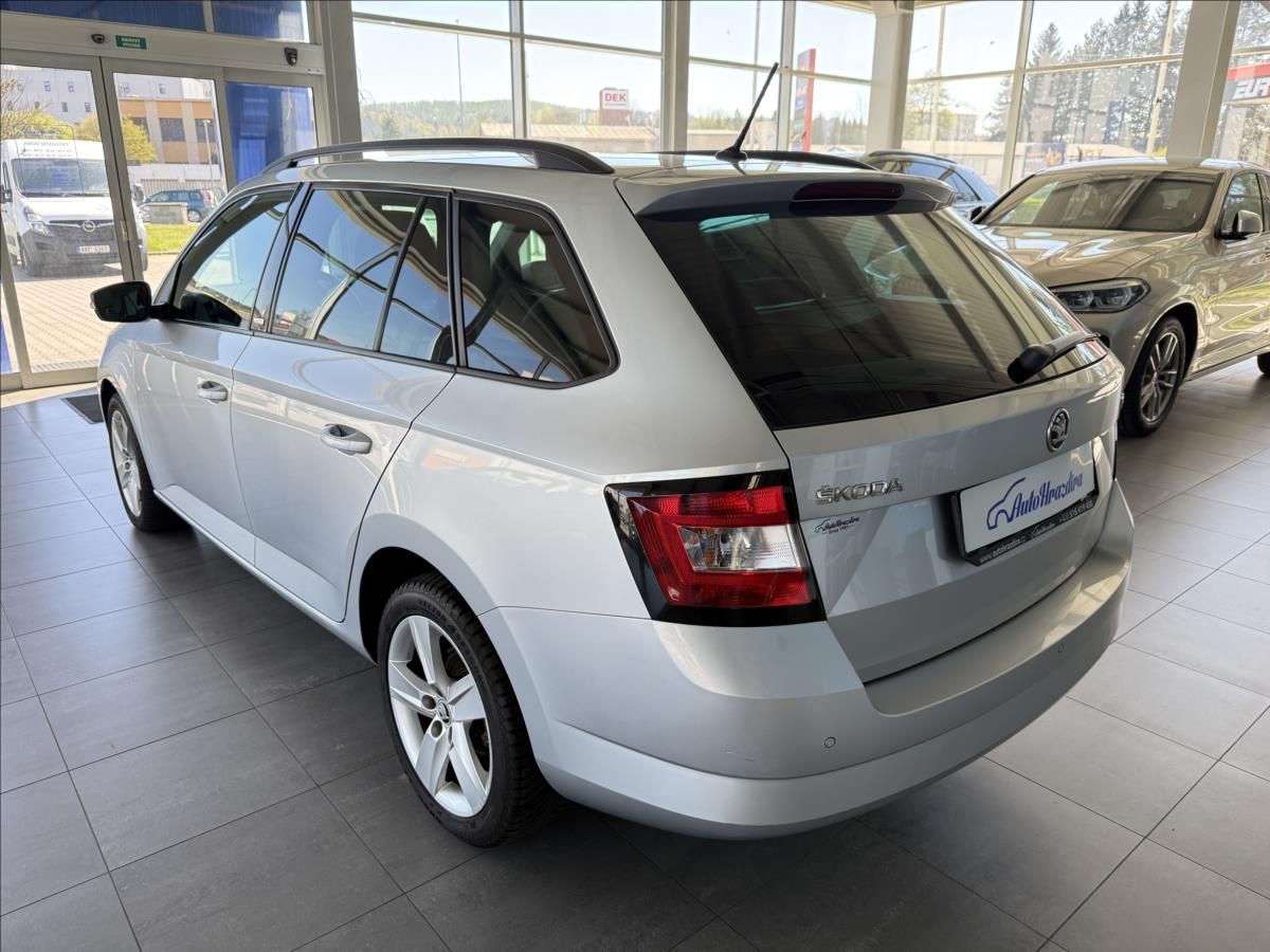 Škoda Fabia, 1,2   TSI,JOY,1.MAJ,SERVISKA - fotka 4