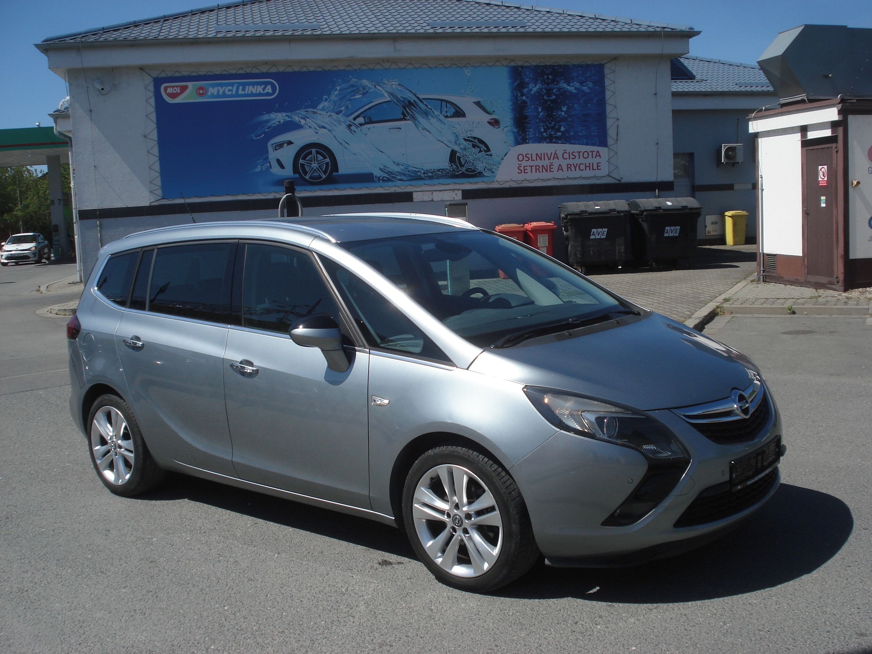 Opel Zafira, 2.0 CDTi  COSMO 7 MIST - fotka 6