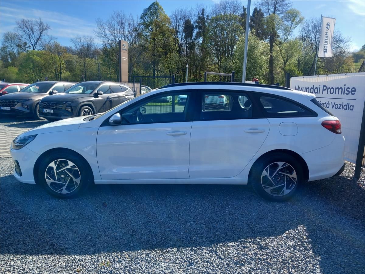 Hyundai i30, 1,0 TGDI MT SMART - fotka 4