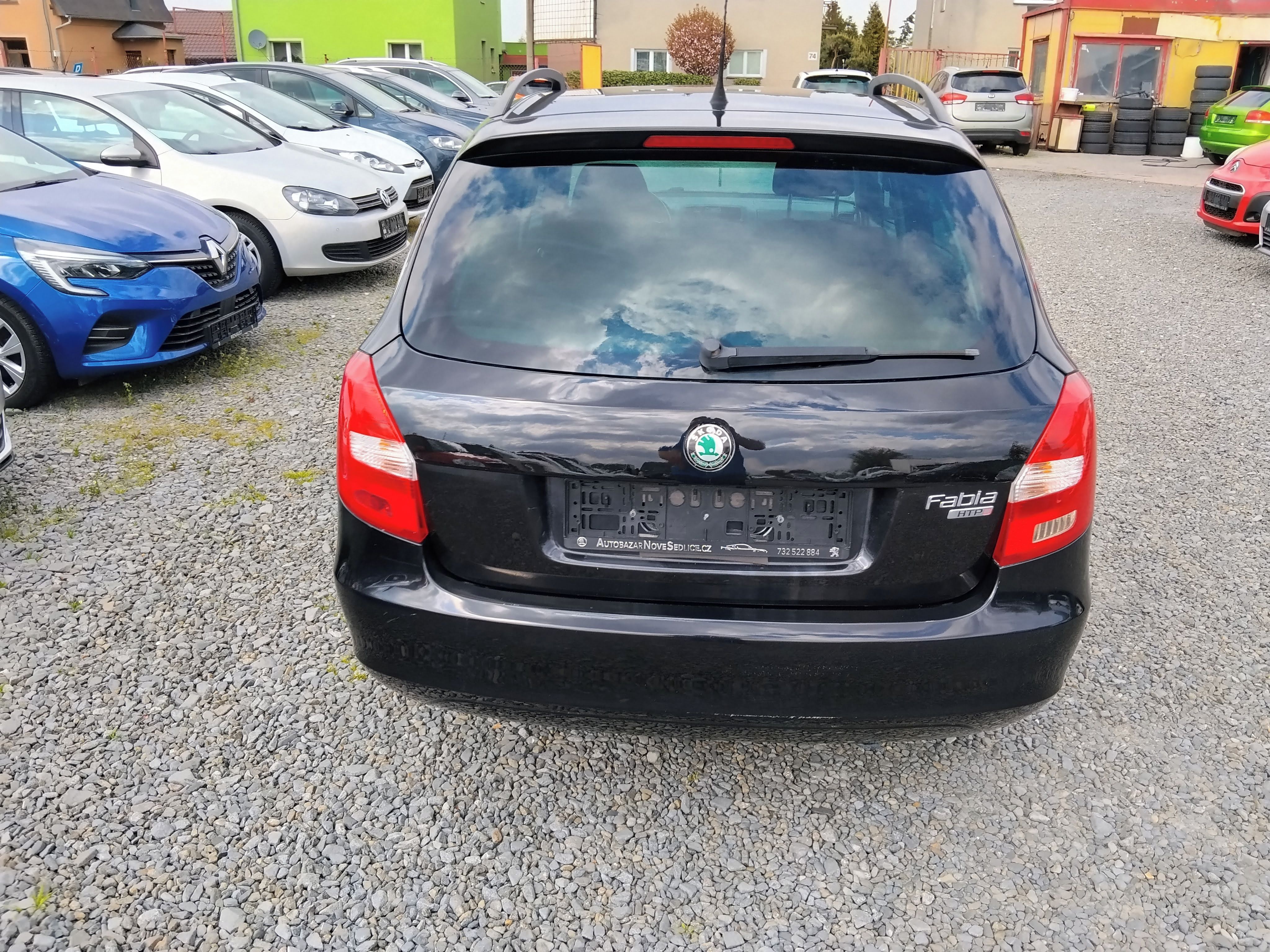 Škoda Fabia, 1.2 HTP Klima, ABS - fotka 6