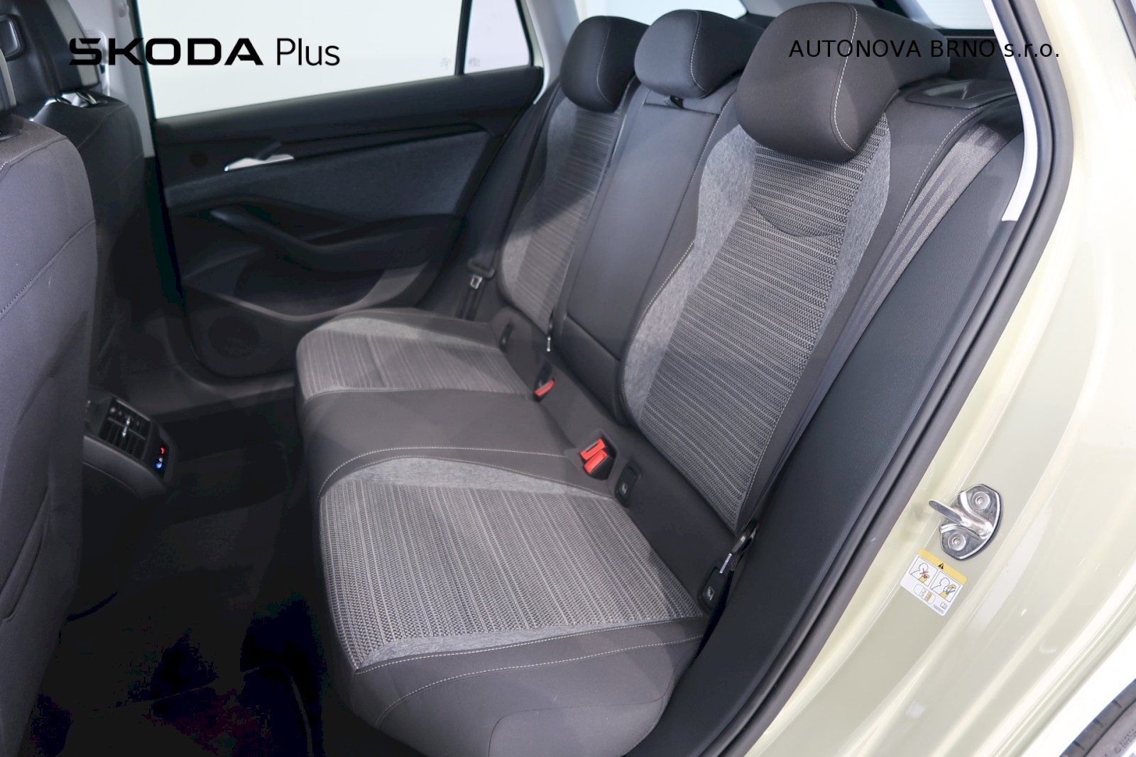 Škoda Superb, Combi IV1.5 TSi 150kW DSG Sele - fotka 4