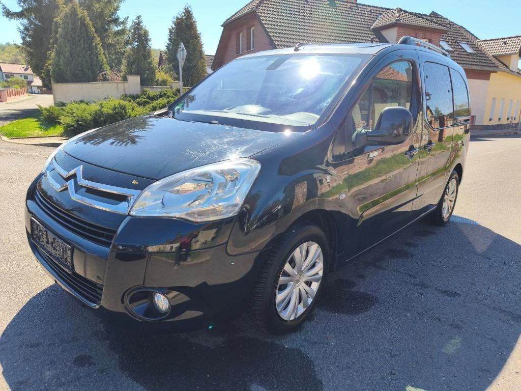 Citroën Berlingo, 1,6PANORAMA+KRASAVEC+ZÁRUKA KM - fotka 4