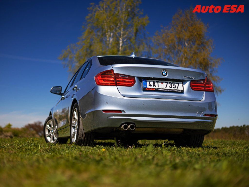 BMW Řada 3, 2.0 i 328i,Navi - fotka 4