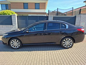 3.0dci V6, Initiale Paris